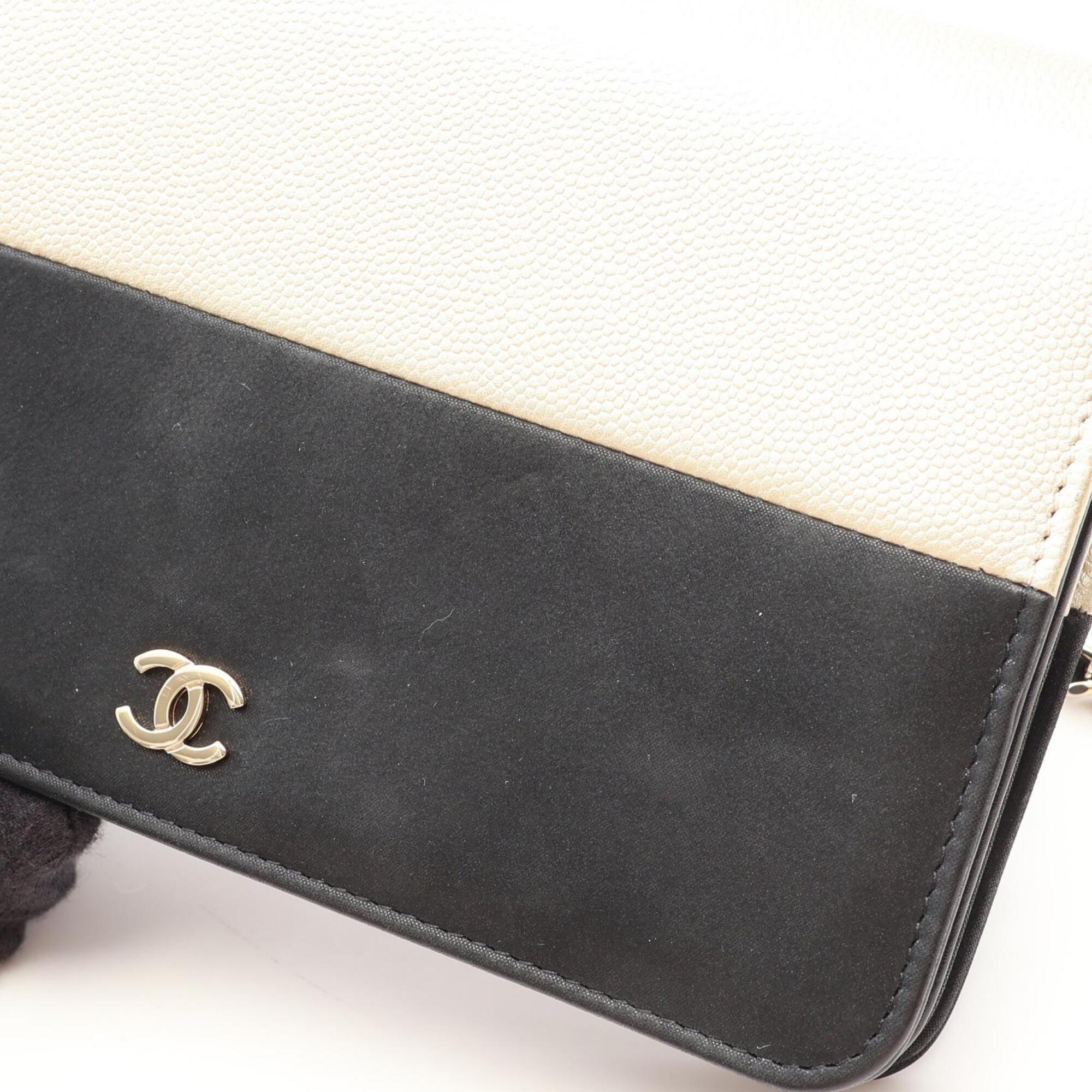 Chanel Black Leather Grained Calfskin Handbag Shoulder Bag (Pre-Owned)