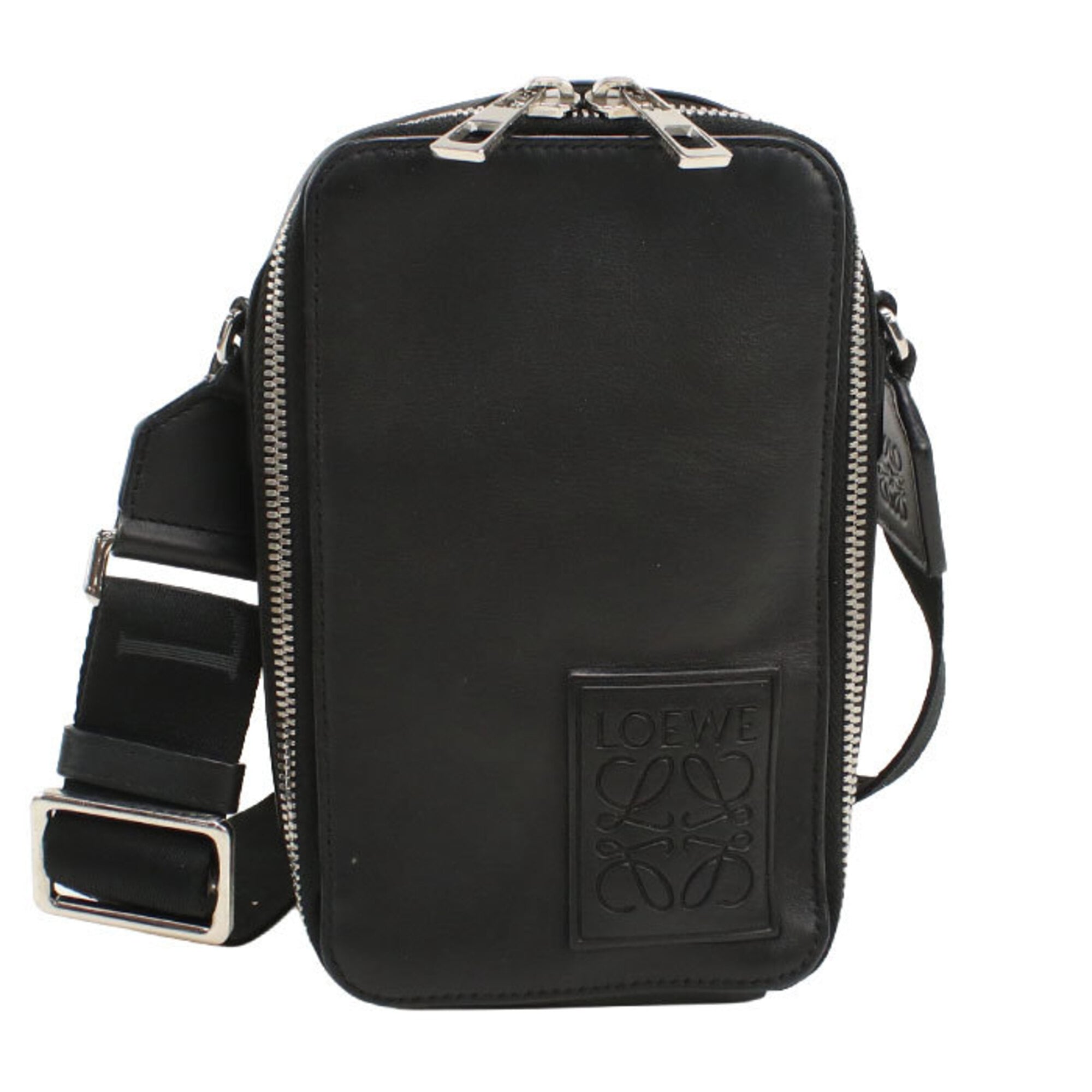 Loewe Black Shoulder Bag (Pre-Owned)