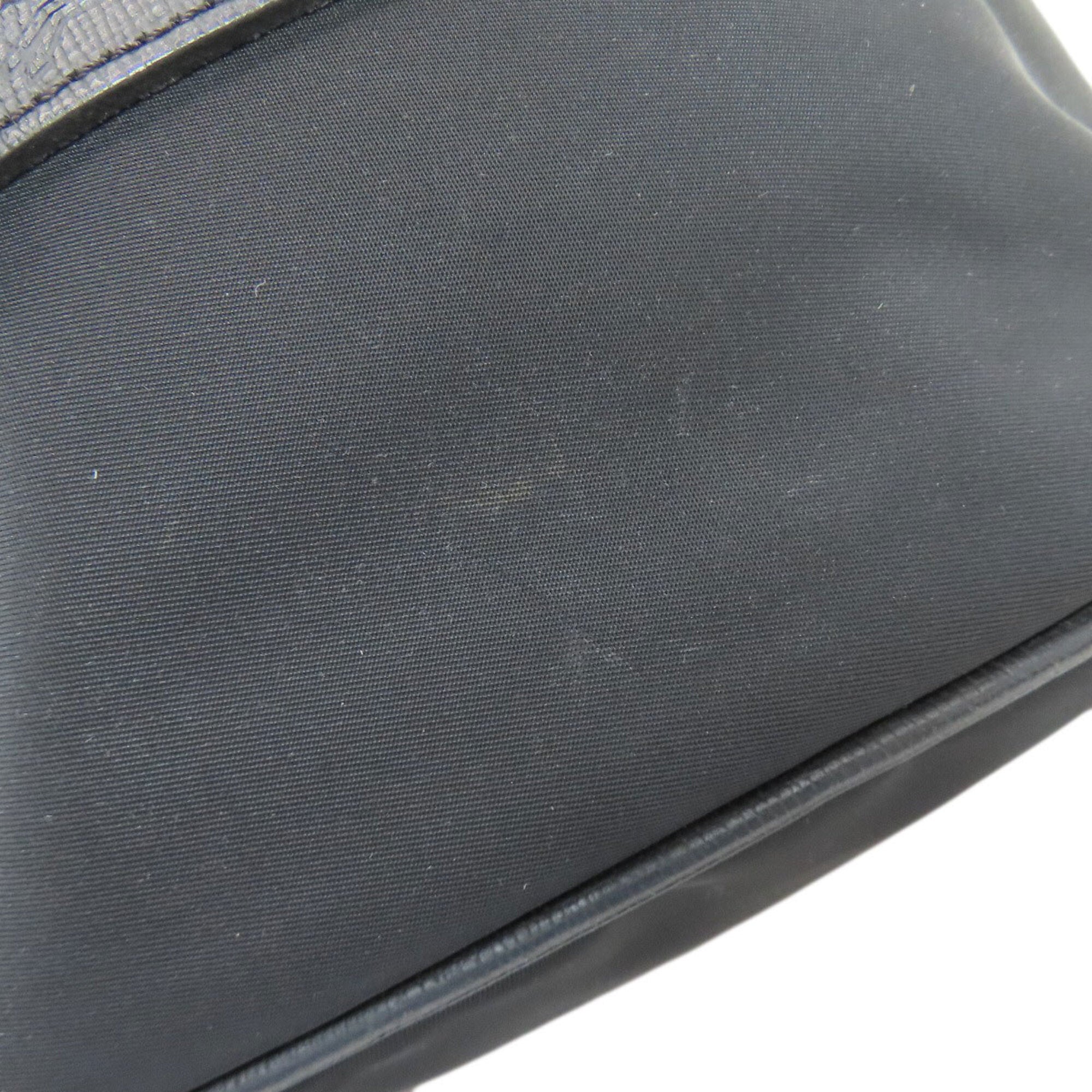 Longchamp Black Nylon Shoulder Bag (Pre-Owned)