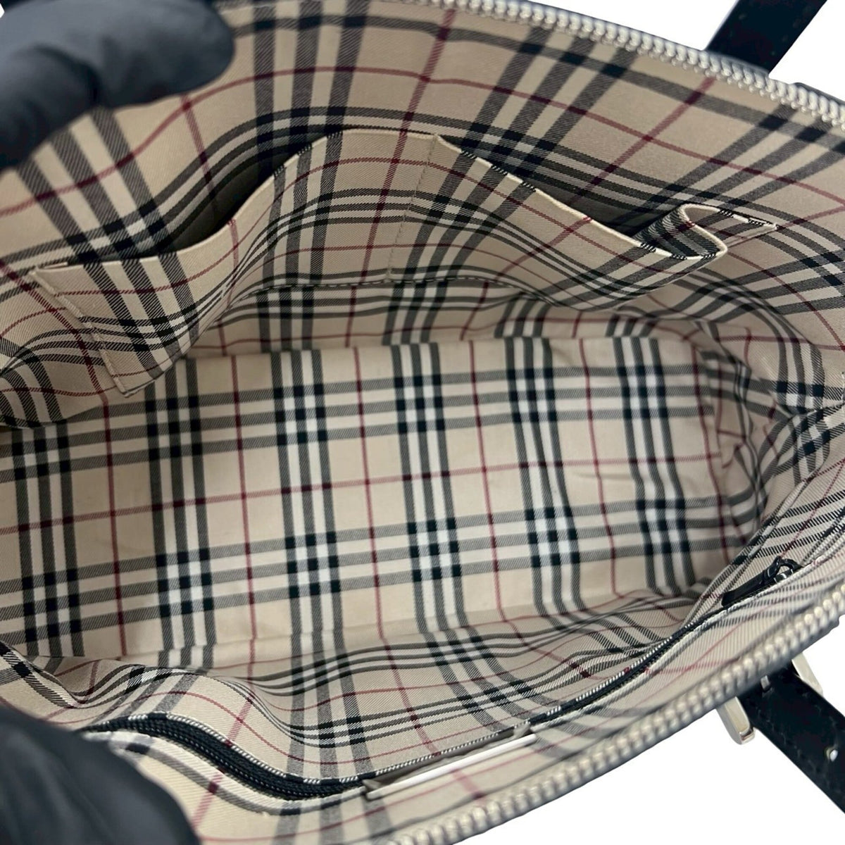 Burberry Black Leather Boston Bag Handbag (Pre-Owned)