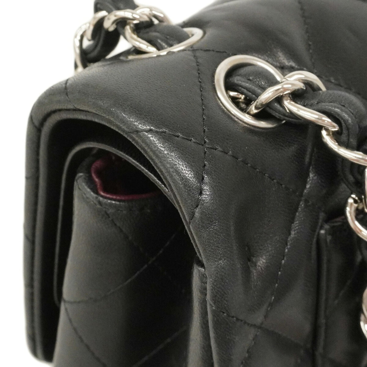 Chanel Black Leather Shoulder Bag (Pre-Owned)