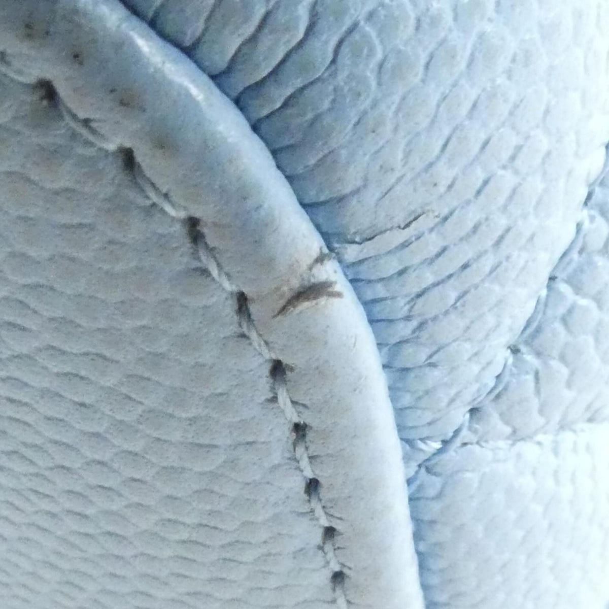 Chanel Light Blue Grained Calfskin Handbag (Pre-Owned)