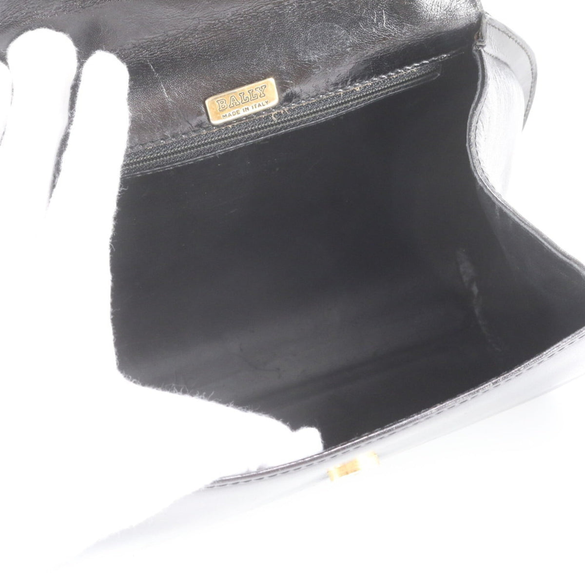 Bally Black Leather Handbag (Pre-Owned)