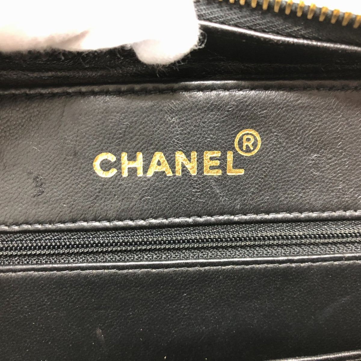 Chanel Black Patent Leather Handbag (Pre-Owned)