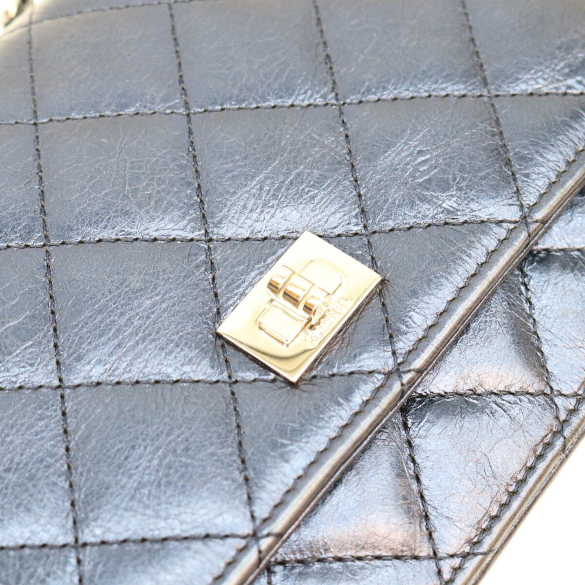 Chanel Metallic Navy Leather Shoulder Bag (Pre-Owned)