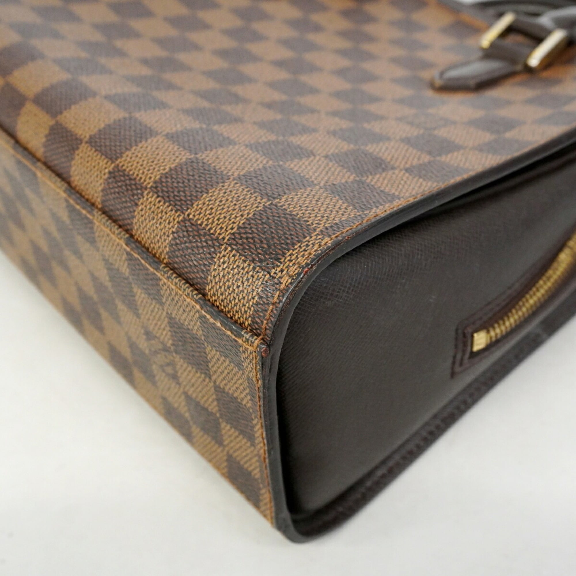 Louis Vuitton Ebene Handbag (Pre-Owned)