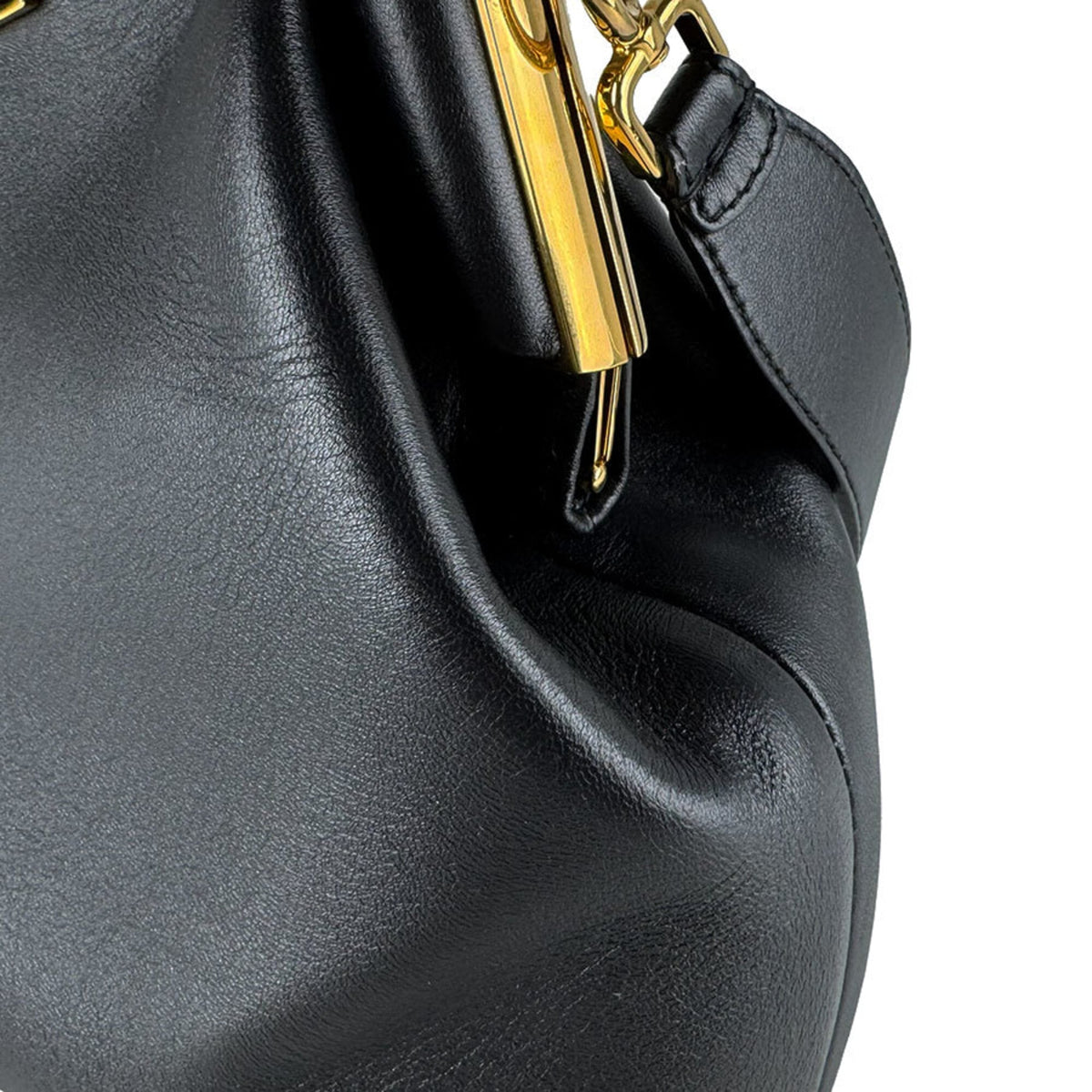 Fendi Black Leather Shoulder Bag (Pre-Owned)