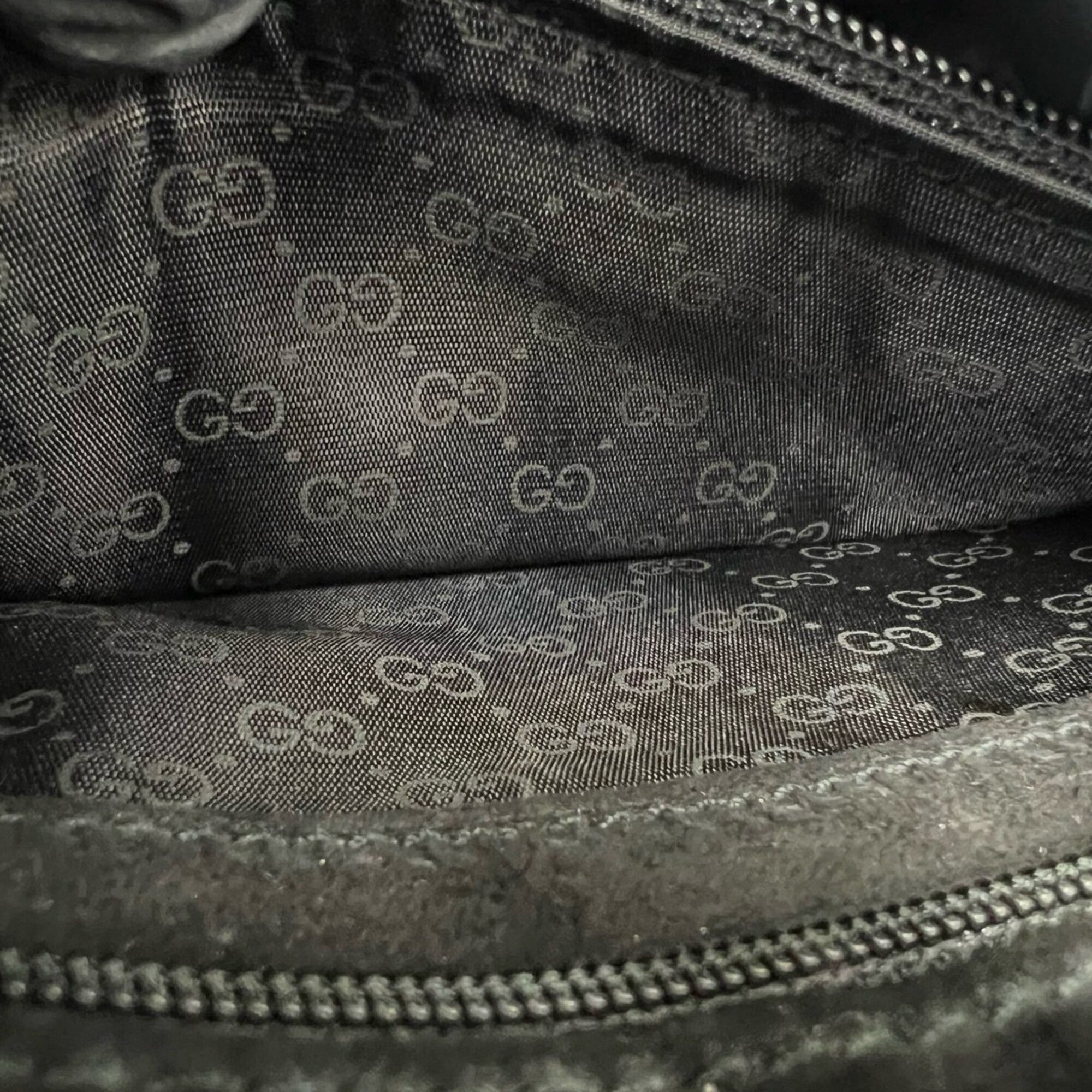 Gucci Black Leather Pochette Shoulder Bag (Pre-Owned)