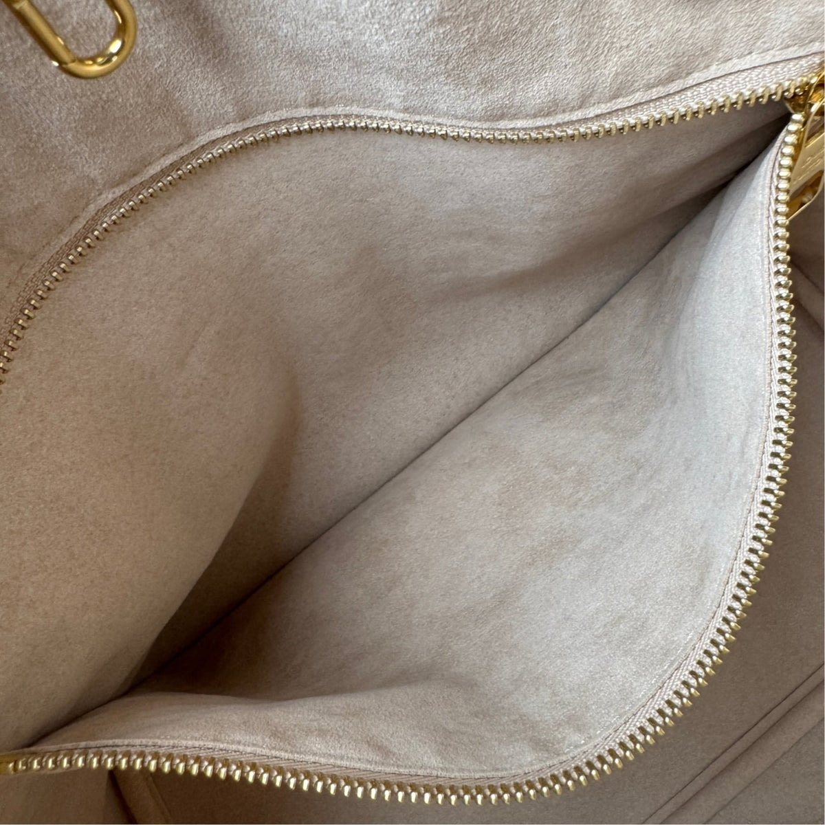 Louis Vuitton Beige Khaki Monogram Empreinte Pouch (Pre-Owned)