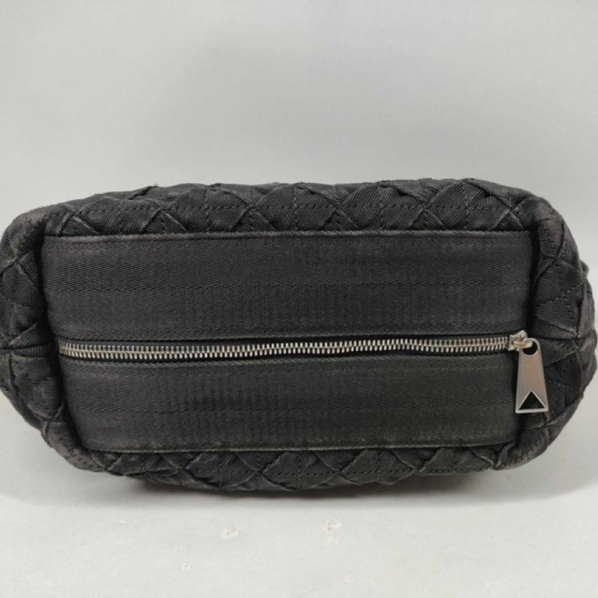 Bottega Veneta Black Canvas Shoulder Bag (Pre-Owned)