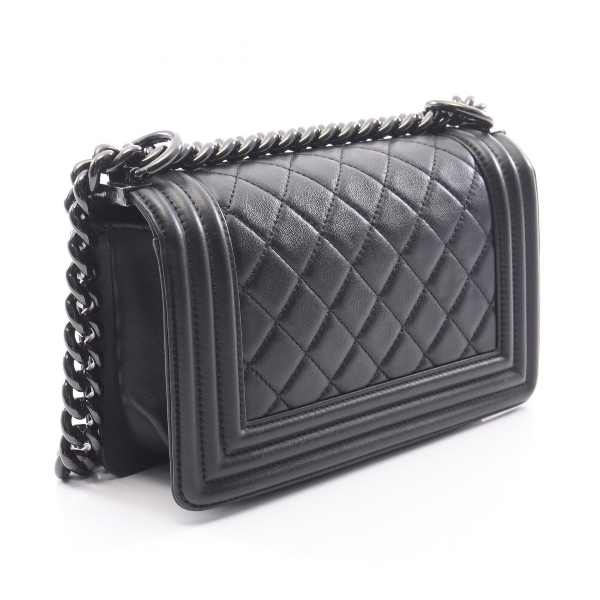 Chanel Black Leather Handbag Shoulder Bag (Pre-Owned)