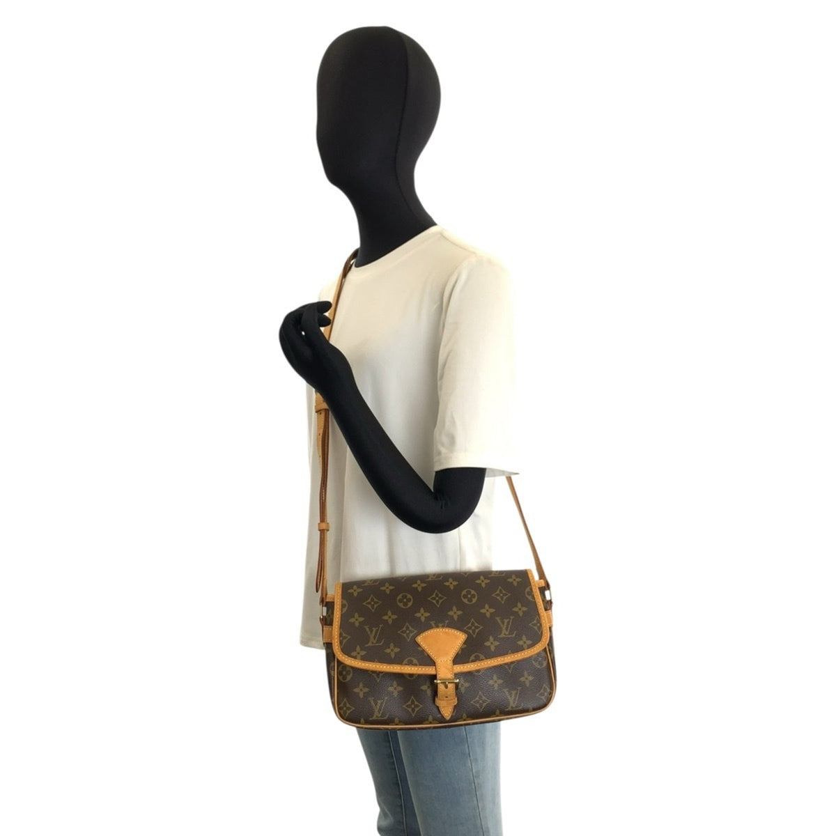 Louis Vuitton Brown Pvc Leather Messenger Bag Shoulder Bag (Pre-Owned)