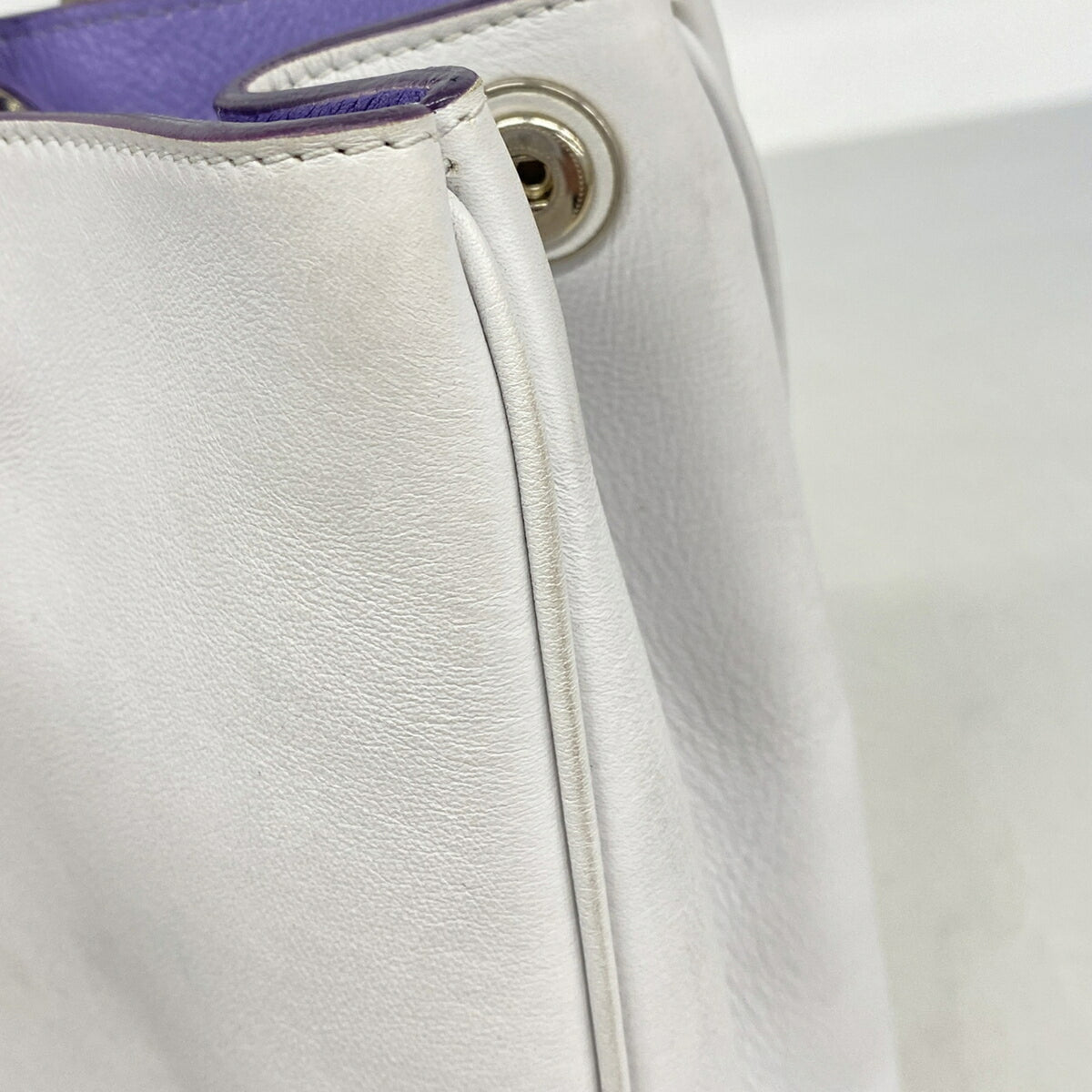 Christian Dior Light Gray Purple Leather Handbag (Pre-Owned)