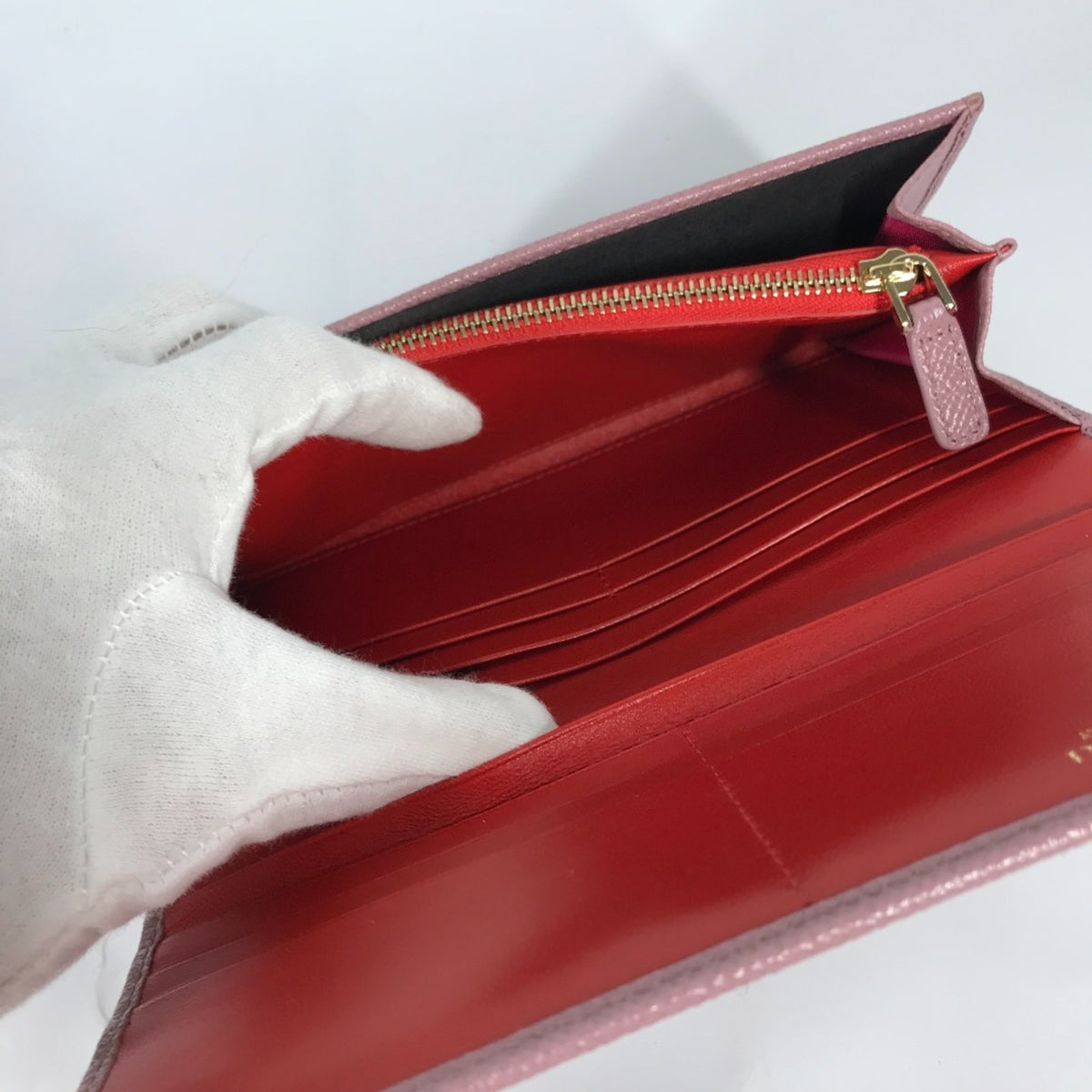 Bvlgari Pink Leather Long Wallet (Bi-Fold) (Pre-Owned)