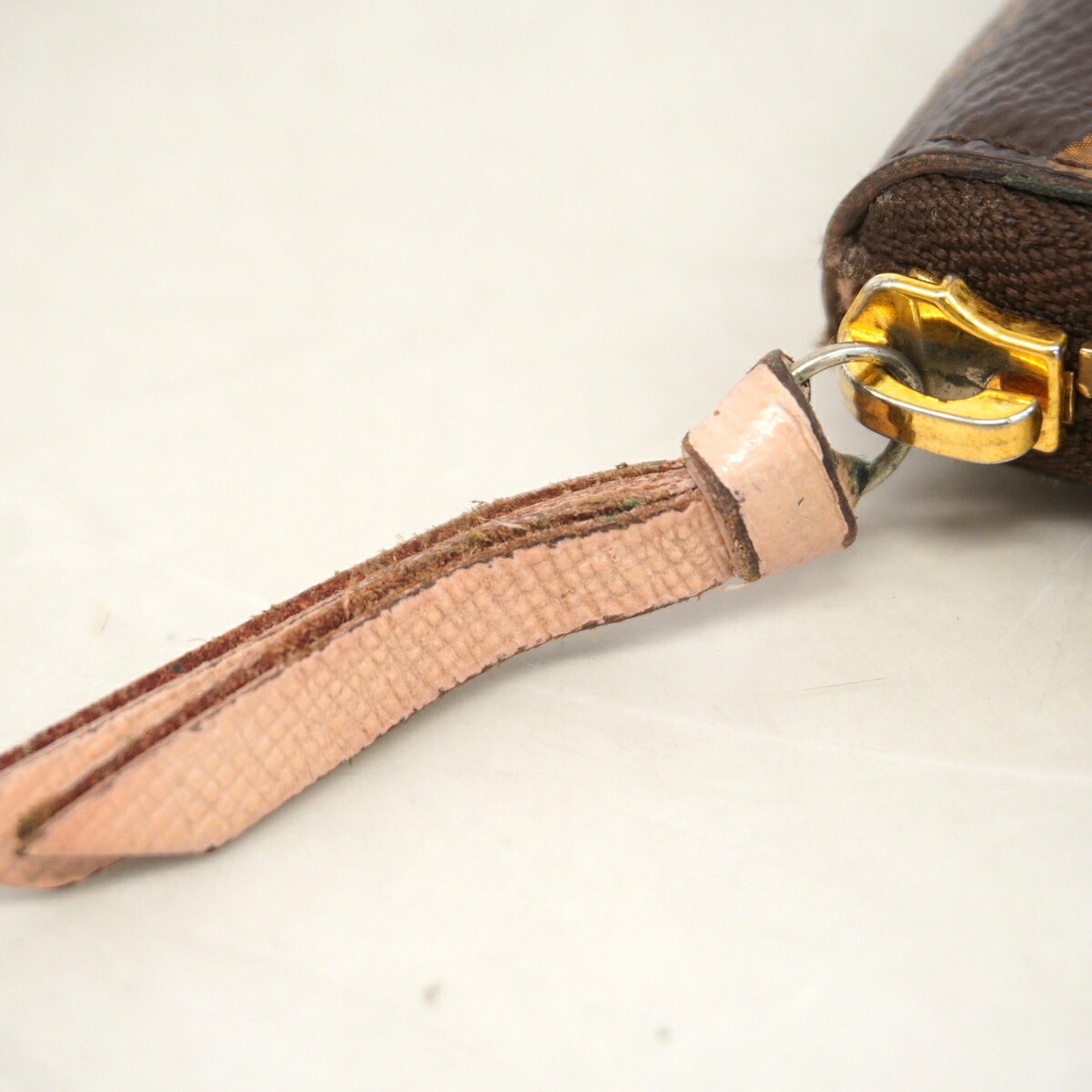 Louis Vuitton Rose Ballerine Long Wallet (Bi-Fold) (Pre-Owned)