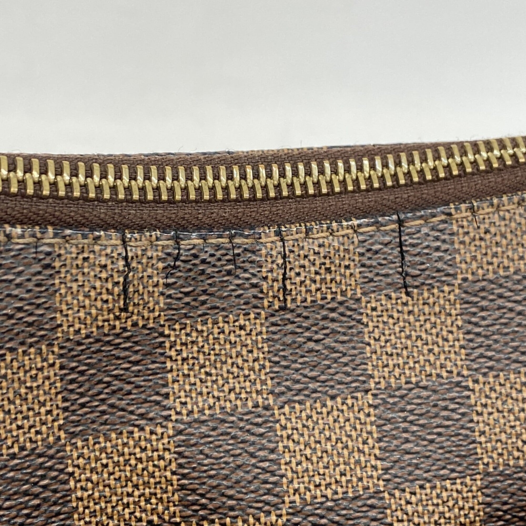 Louis Vuitton Ebene Shoulder Bag (Pre-Owned)