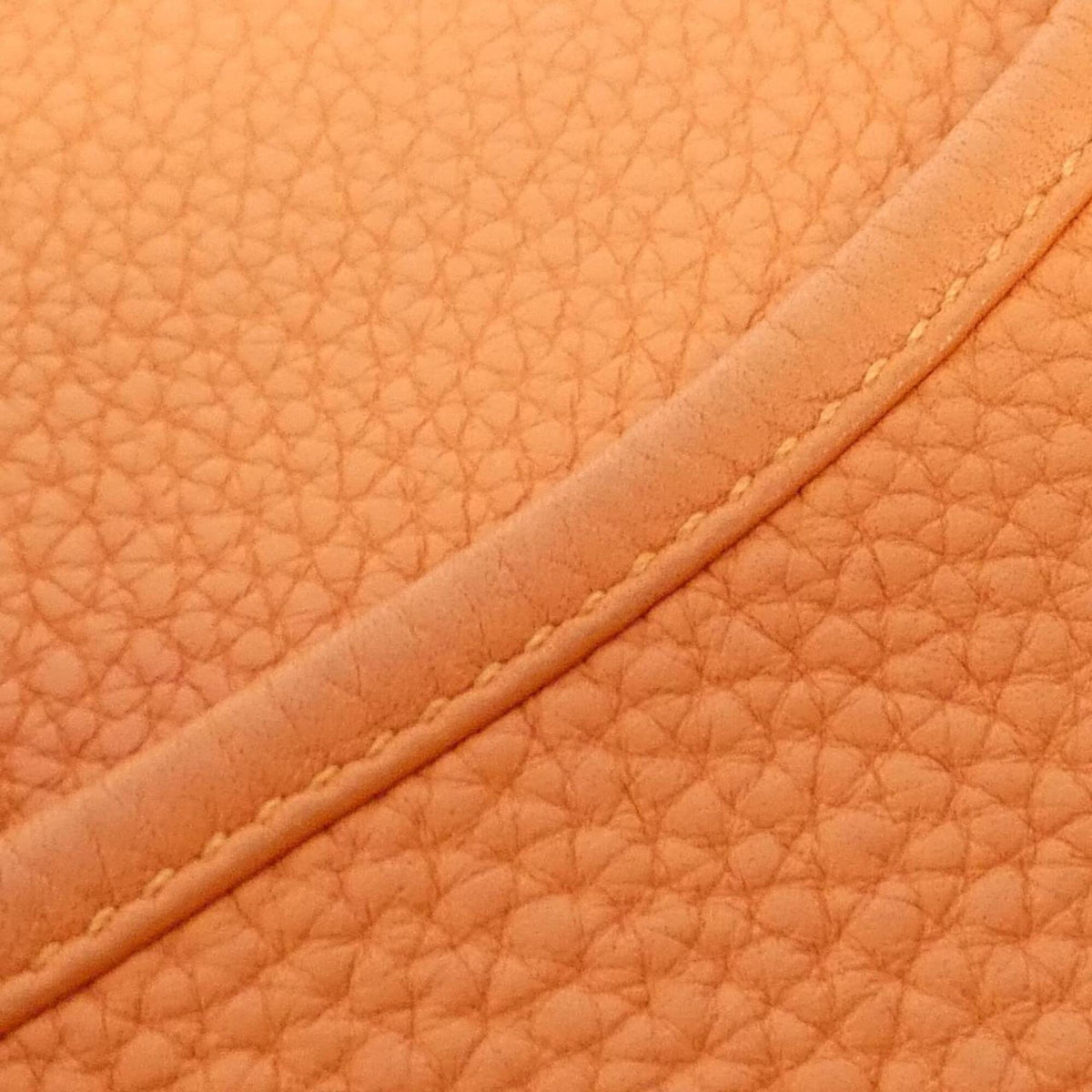 Hermes Feu Taurillon Clemence Leather Shoulder Bag (Pre-Owned)