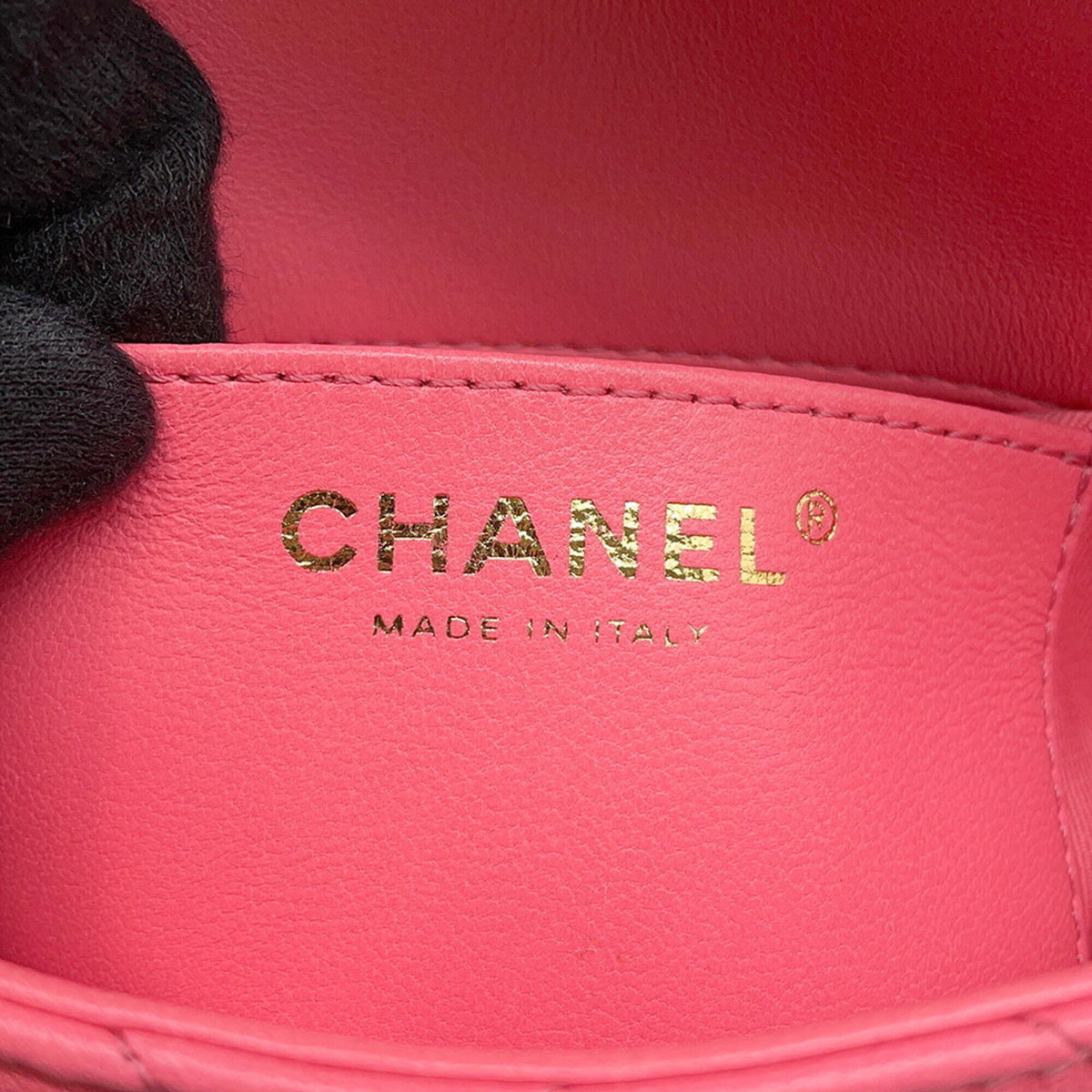 Chanel Pink Leather Handbag Shoulder Bag (Pre-Owned)
