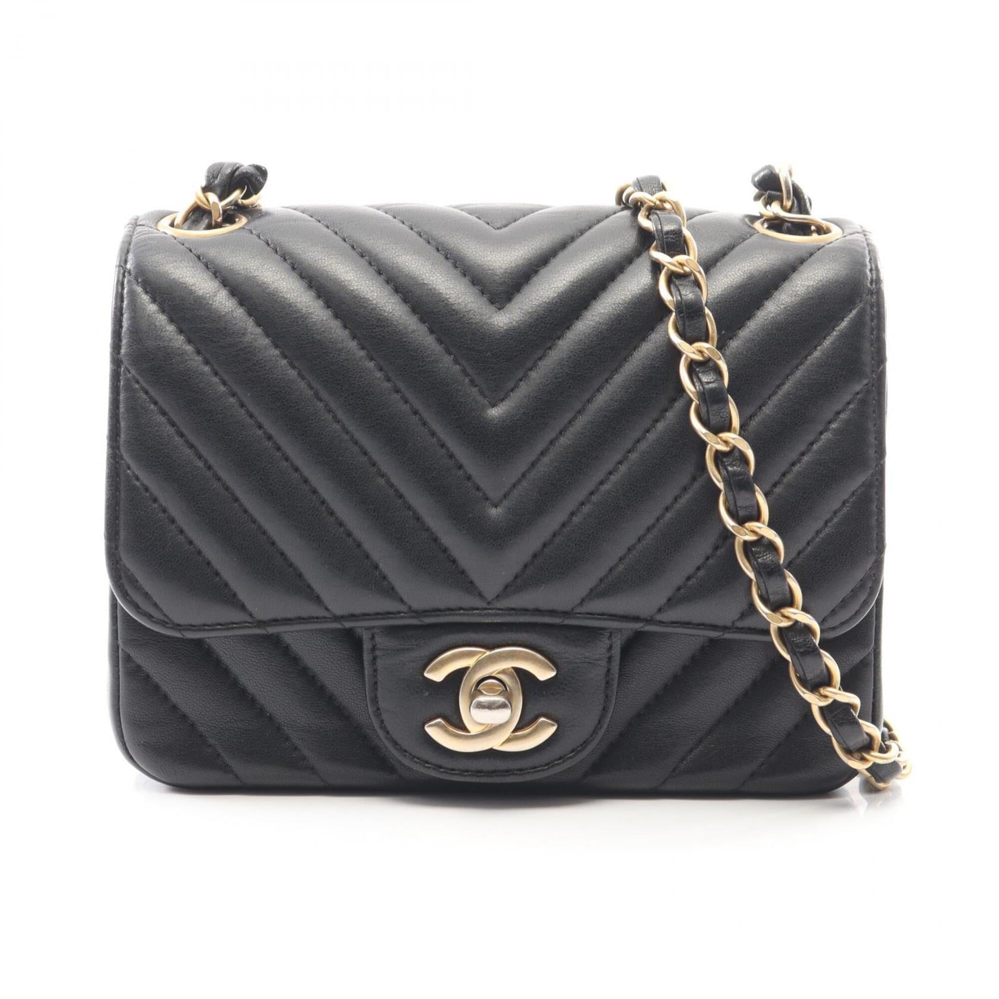 Chanel Black Leather Handbag Shoulder Bag (Pre-Owned)