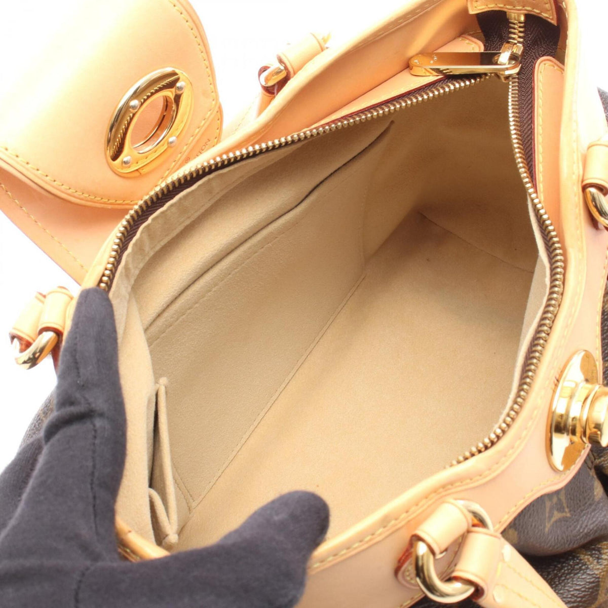 Louis Vuitton Brown Monogram Monogram Handbag (Pre-Owned)