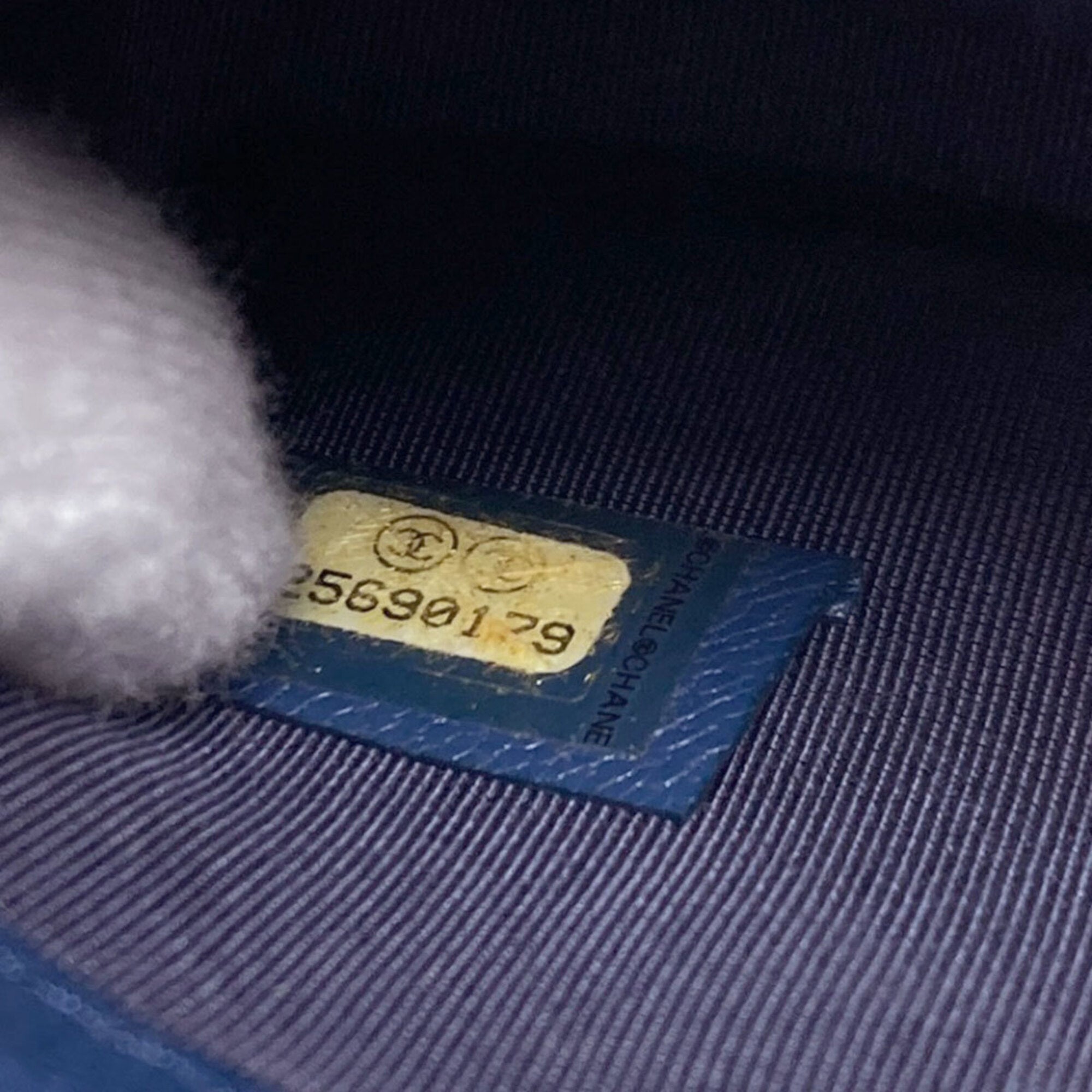 Chanel Navy Shoulder Bag (Pre-Owned)
