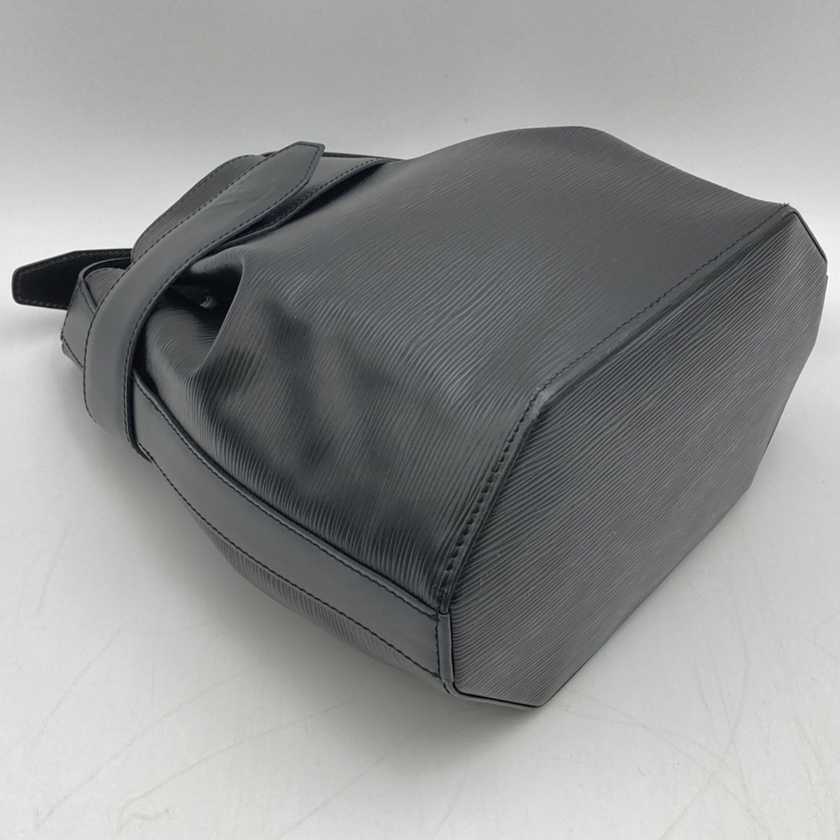 Louis Vuitton Black Epi Leather Shoulder Bag (Pre-Owned)
