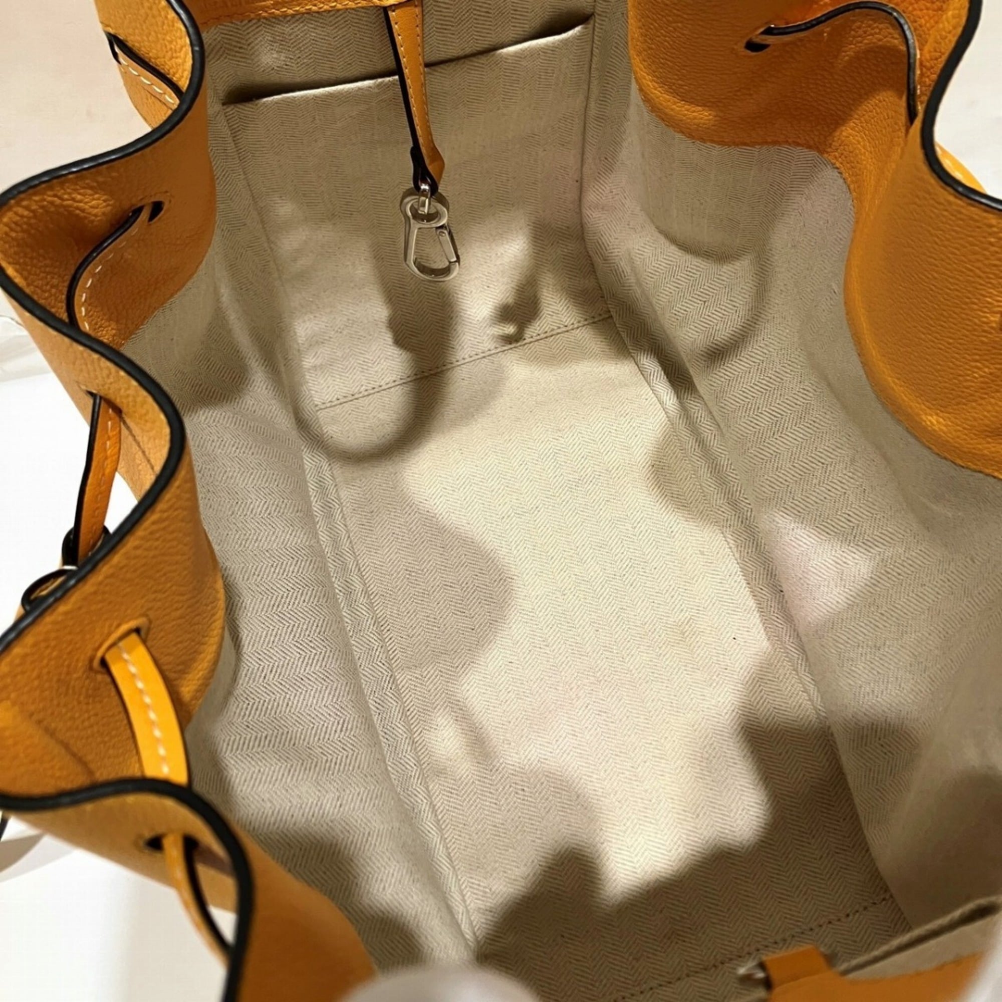 Loewe Orange Leather Handbag (Pre-Owned)