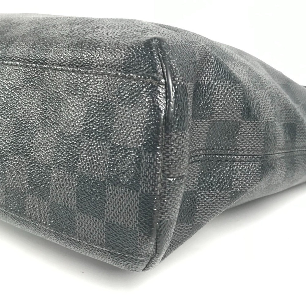 Louis Vuitton Black Galle Damier Graphite Shoulder Bag (Pre-Owned)
