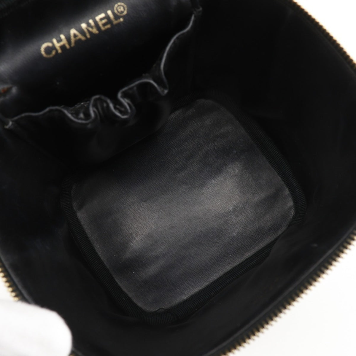 Chanel Black Leather Handbag Pouch (Pre-Owned)