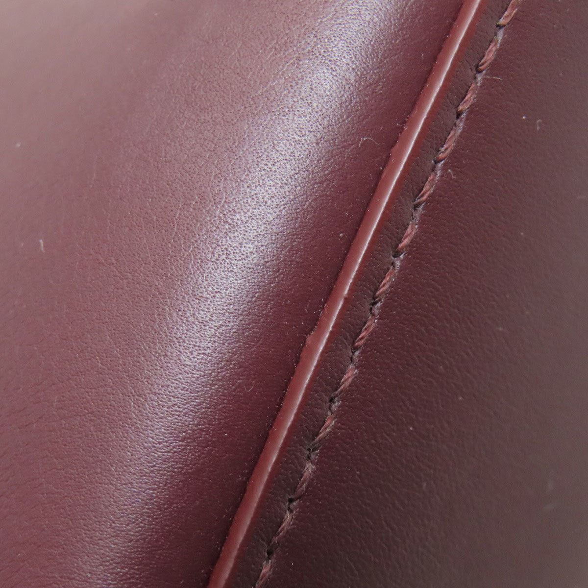 Loewe Burgundy Leather Handbag (Pre-Owned)