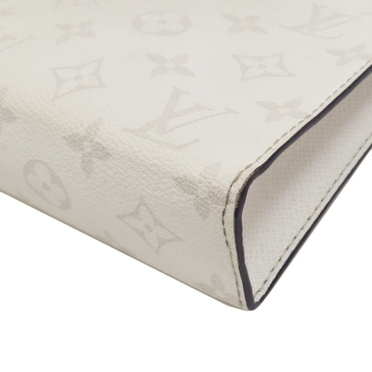 Louis Vuitton Monogram White Taigarama Shoulder Bag (Pre-Owned)