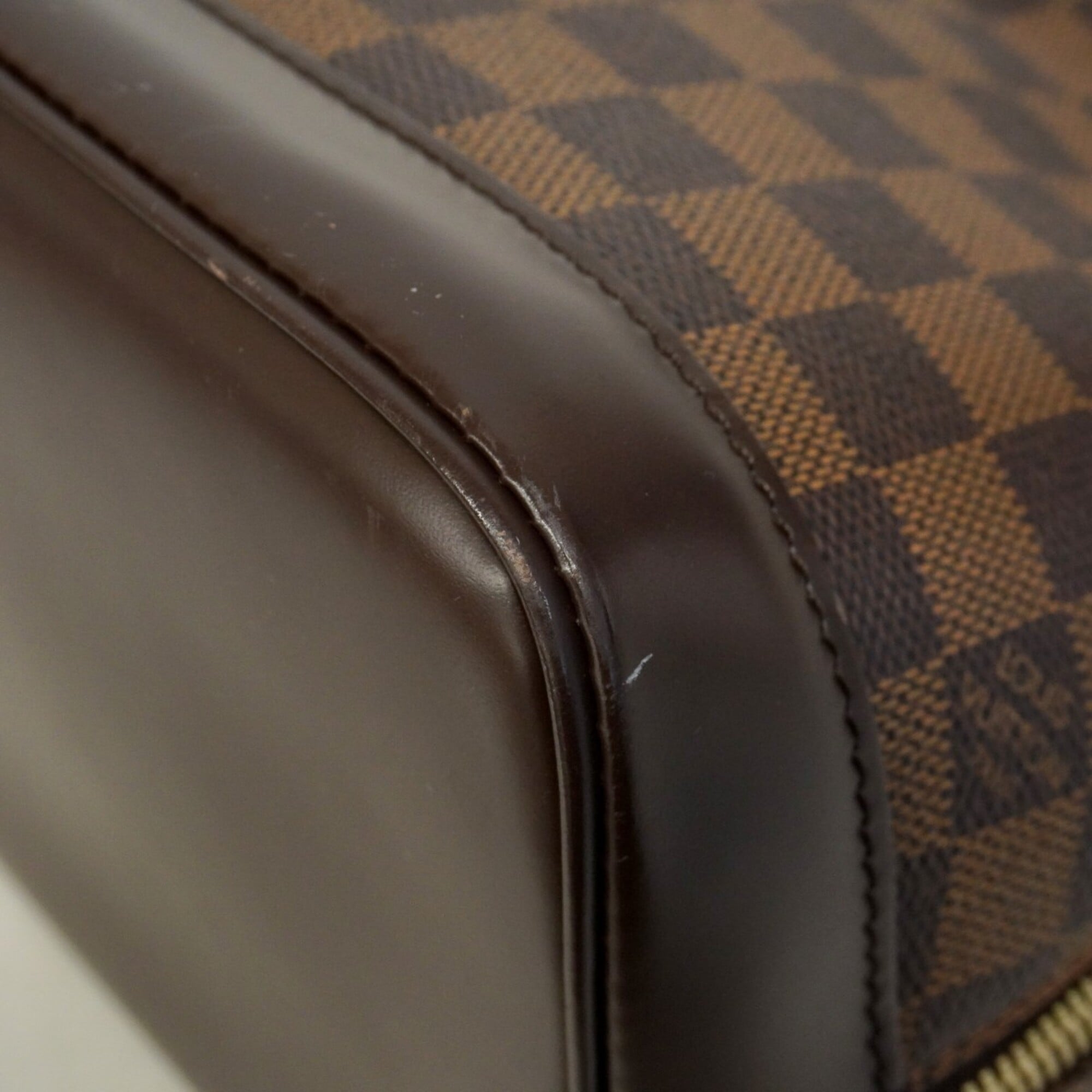 Louis Vuitton Ebene Handbag (Pre-Owned)