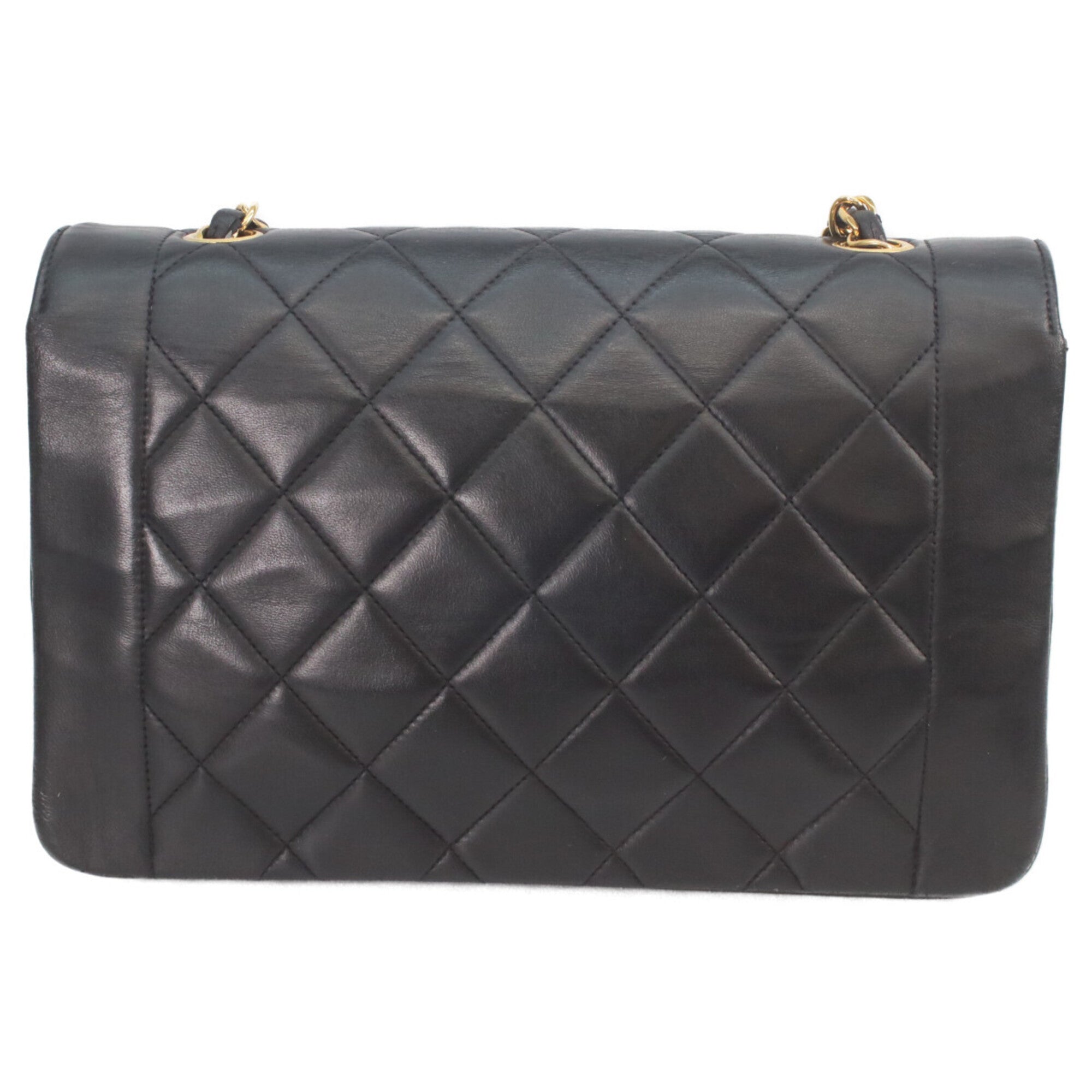 Chanel Black Leather Shoulder Bag (Pre-Owned)