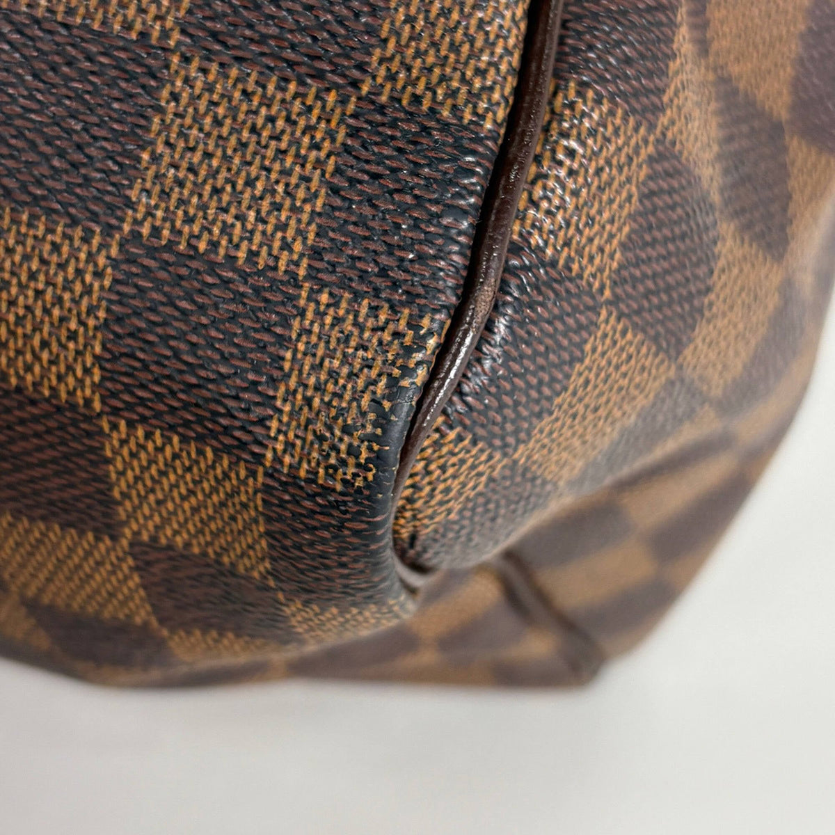 Louis Vuitton Brown Damier Canvas Handbag (Pre-Owned)