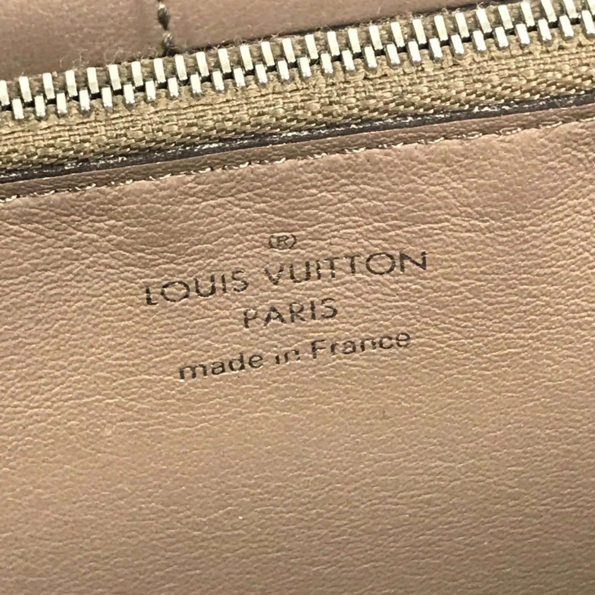 Louis Vuitton Black Leather Long Wallet (Bi-Fold) (Pre-Owned)