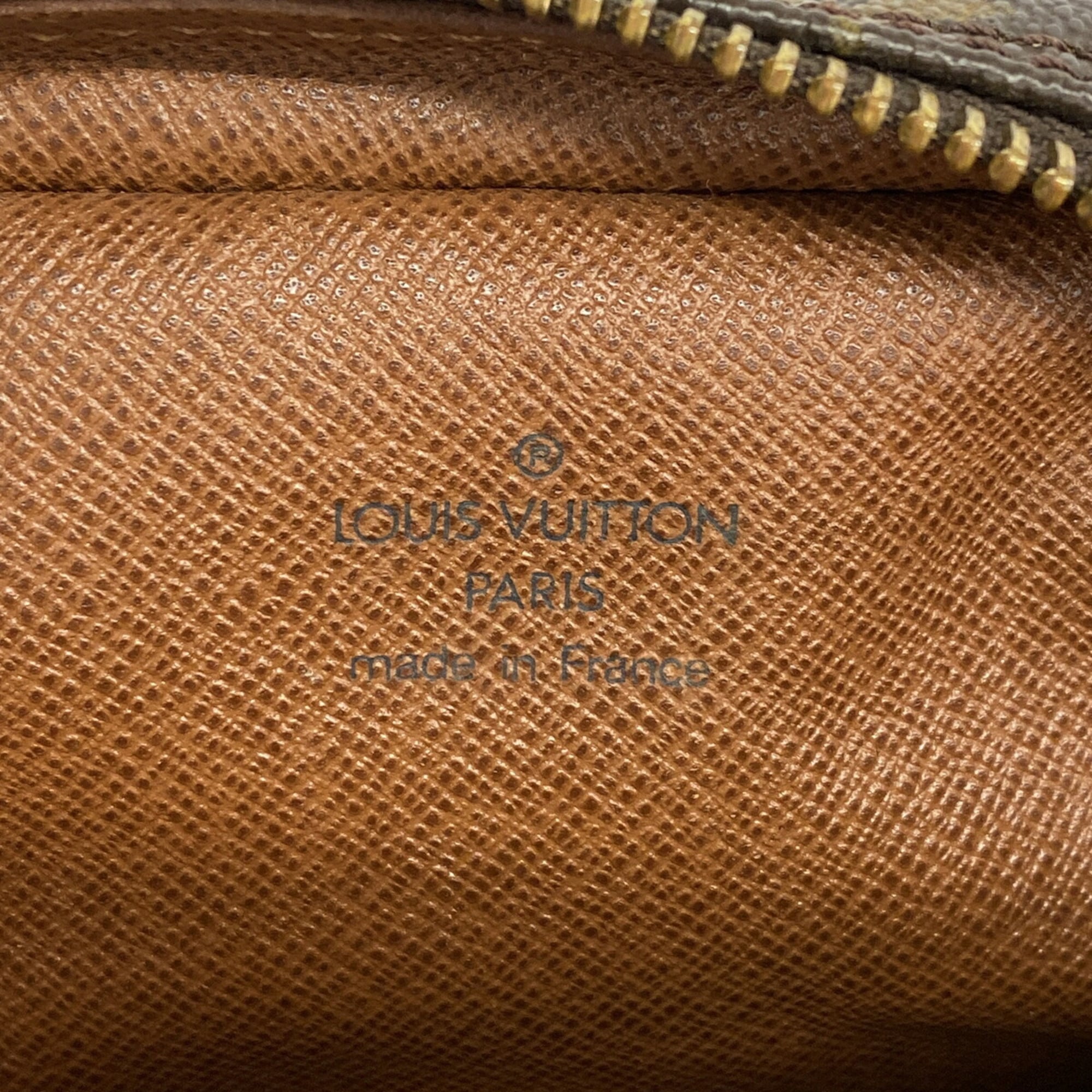 Louis Vuitton Brown Shoulder Bag (Pre-Owned)