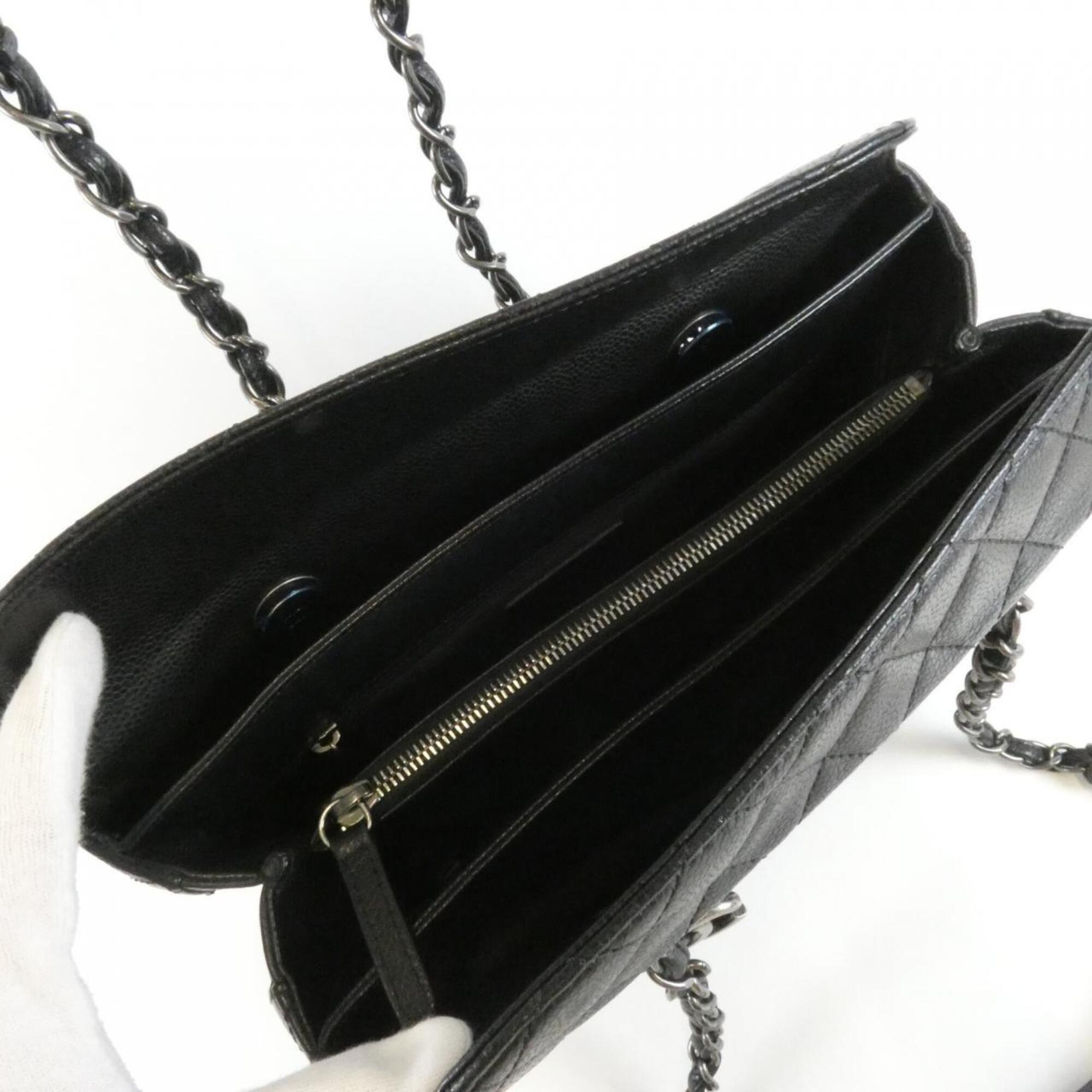 Chanel Black Grained Calfskin Shoulder Bag (Pre-Owned)