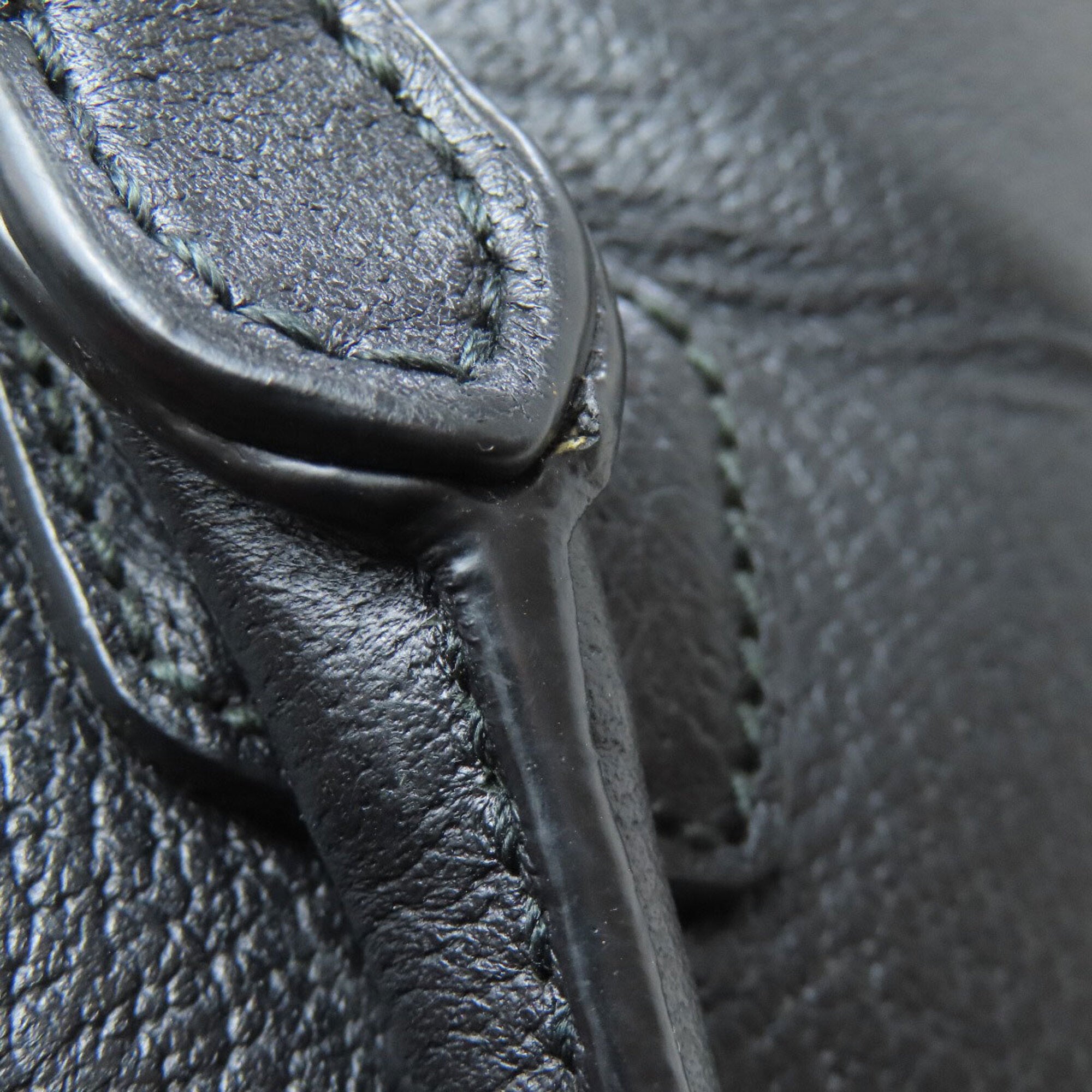 Gucci Black Leather Handbag (Pre-Owned)