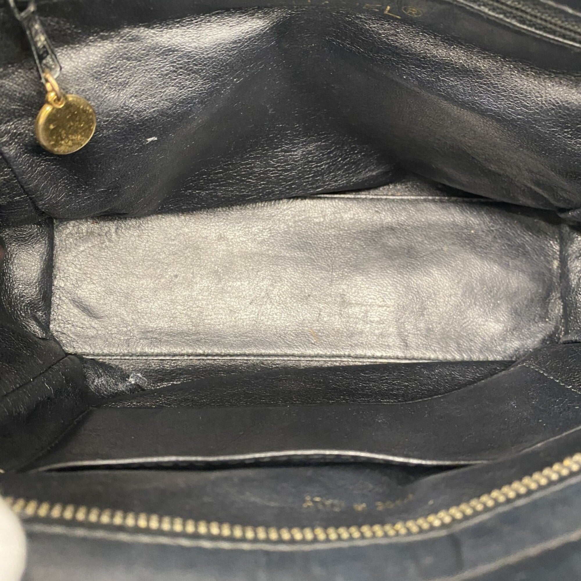 Chanel Black Leather Handbag (Pre-Owned)
