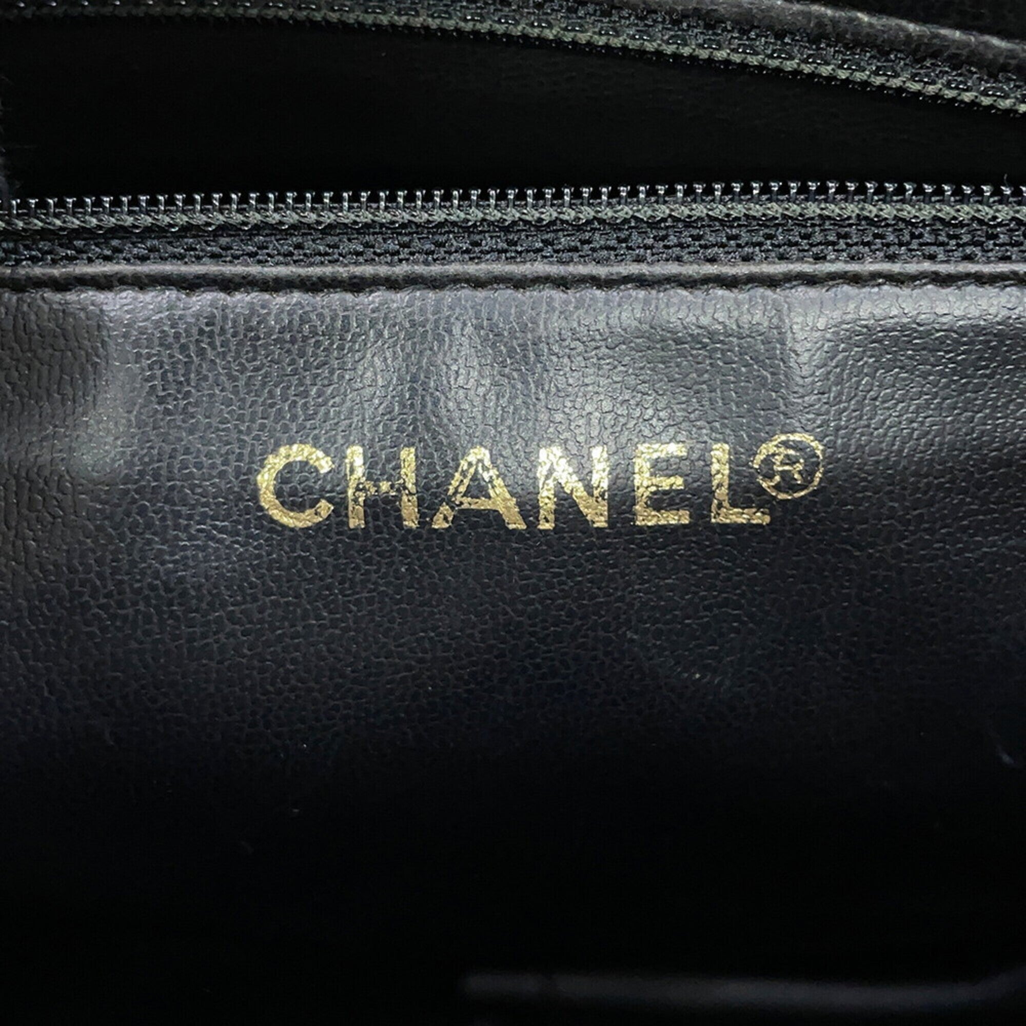Chanel Black Grained Calfskin Tote Bag (Pre-Owned)