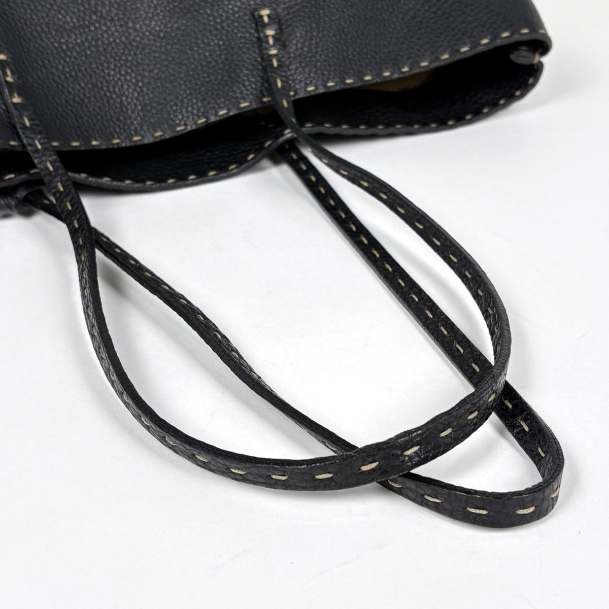 Fendi Black Leather Tote Bag (Pre-Owned)