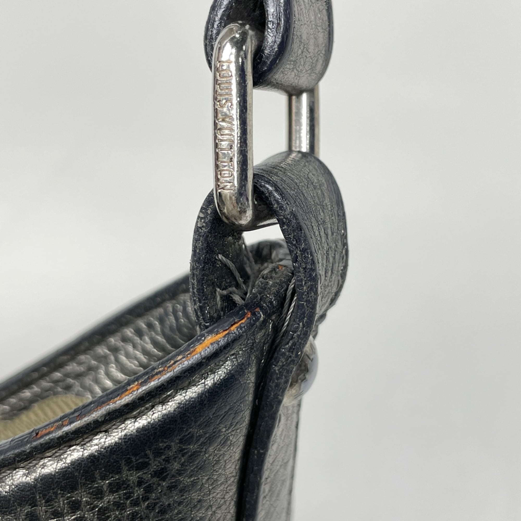 Louis Vuitton Silver Mahina Leather Shoulder Bag (Pre-Owned)