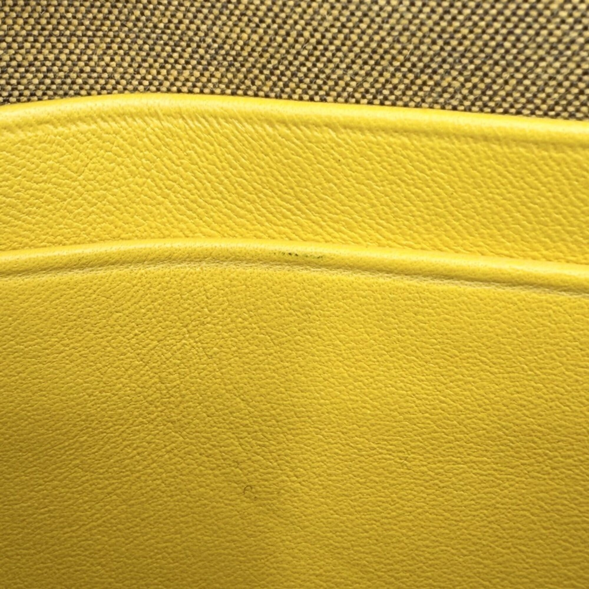 Fendi Yellow Leather Handbag Shoulder Bag (Pre-Owned)