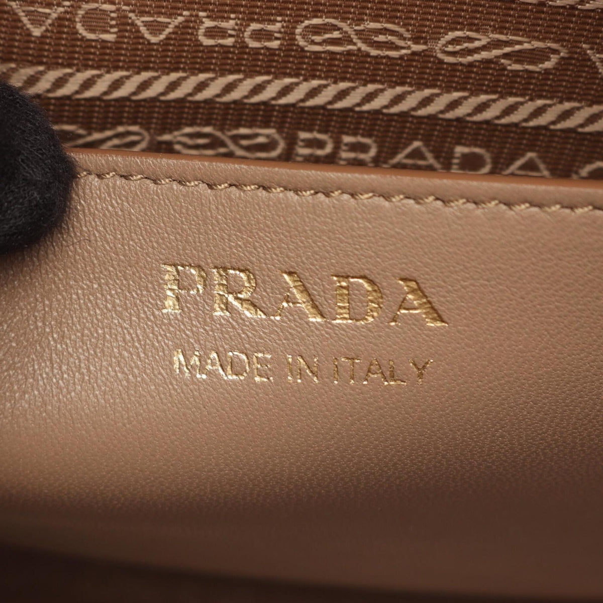 Prada Saffiano Beige Leather Handbag (Pre-Owned)
