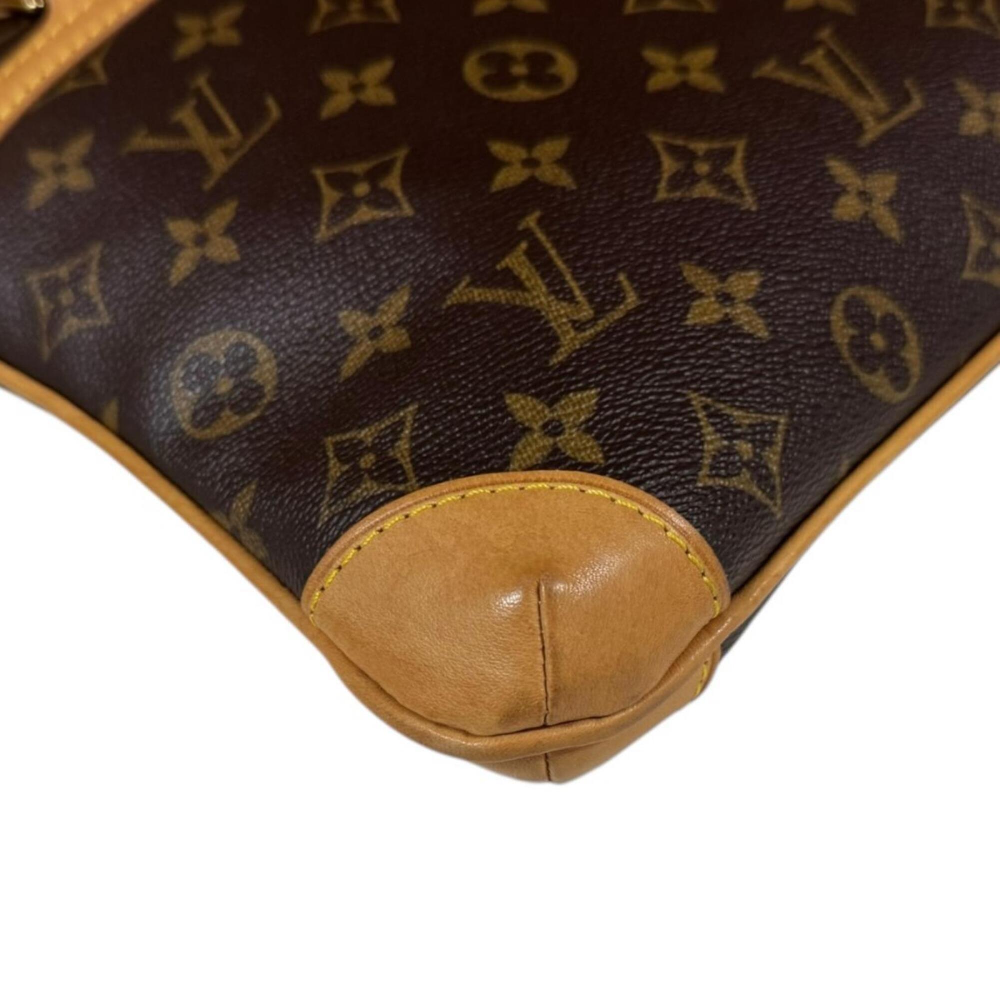 Louis Vuitton Brown Monogram Canvas Shoulder Bag (Pre-Owned)
