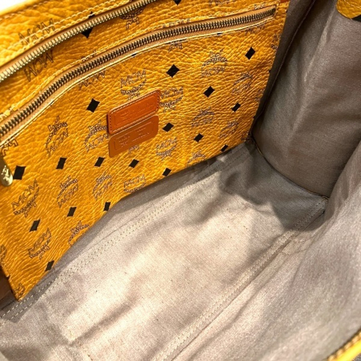 Mcm Camel Leather Tote Bag (Pre-Owned)