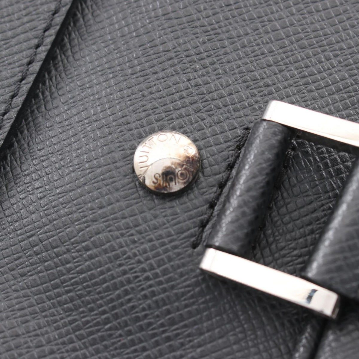Louis Vuitton Black Leather Briefcase Handbag (Pre-Owned)