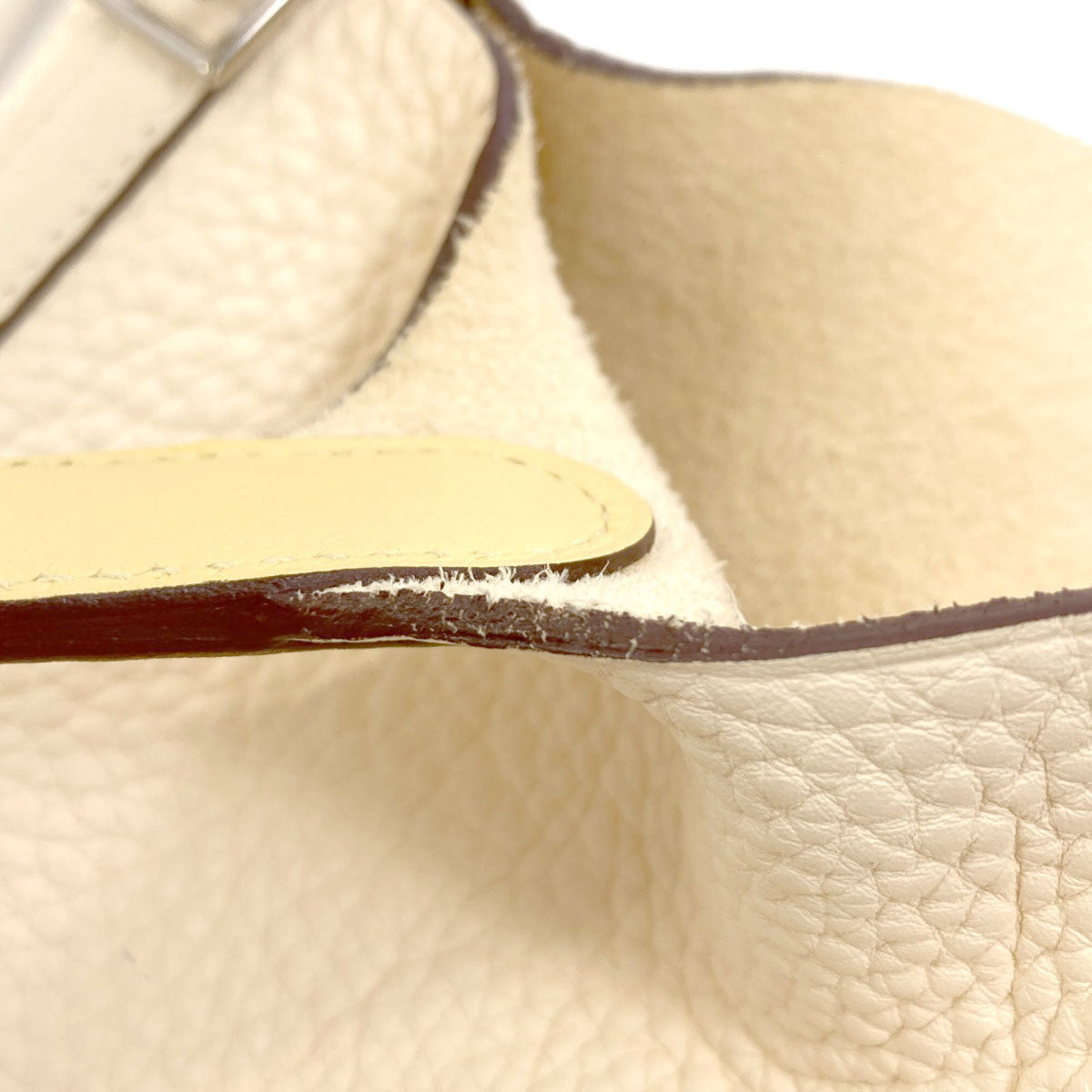 Hermes Picotin Cream Taurillon Clemence Leather Handbag (Pre-Owned)