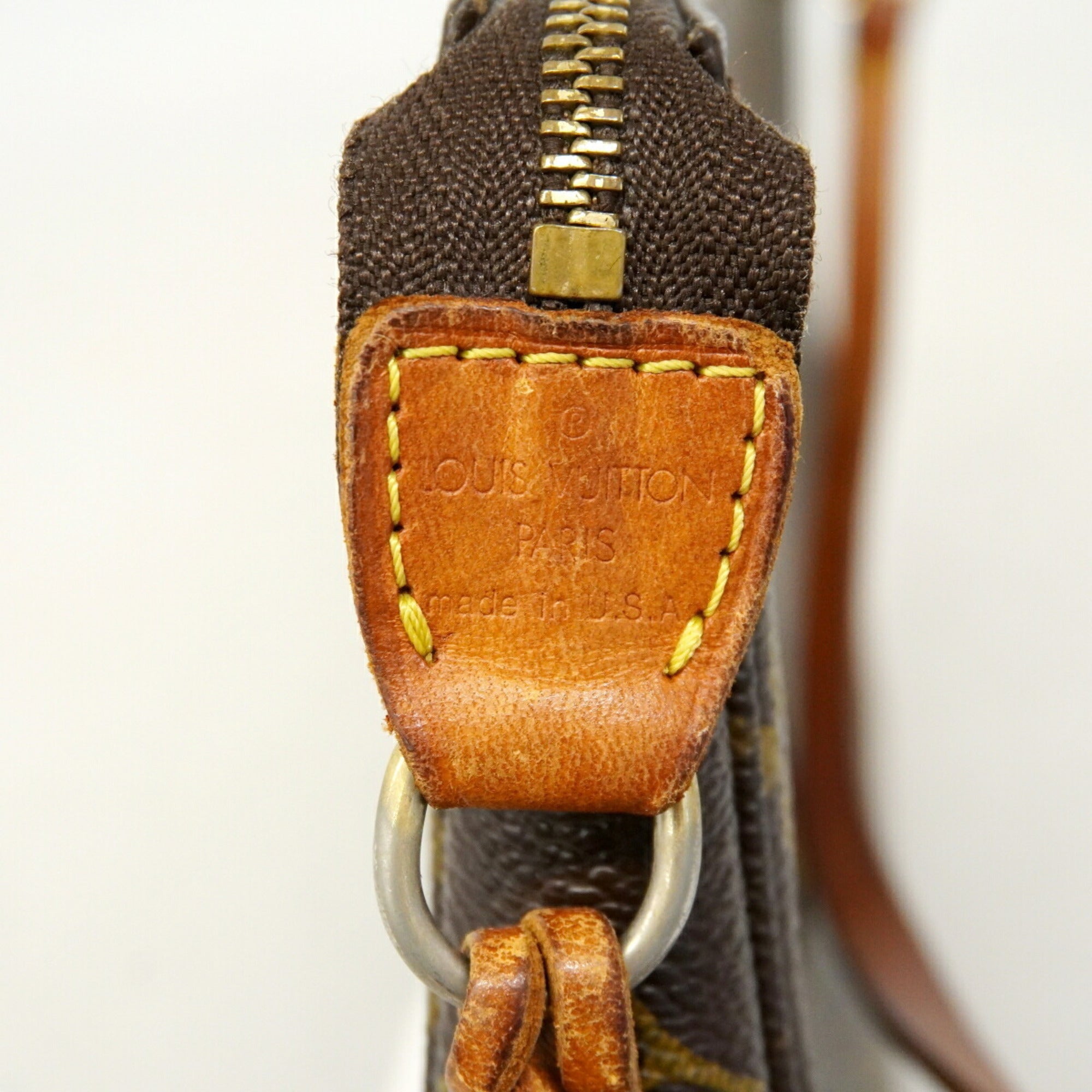 Louis Vuitton Brown Pouch (Pre-Owned)