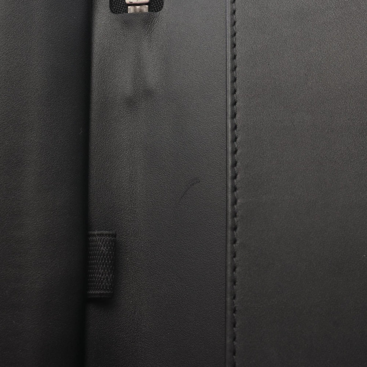 Louis Vuitton Black Leather Long Wallet (Bi-Fold) (Pre-Owned)